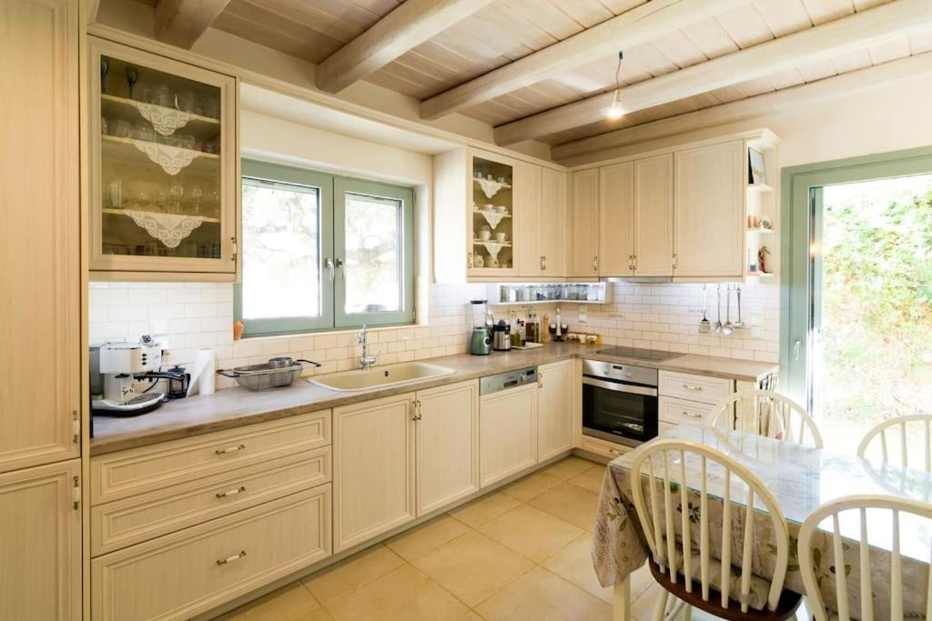Delightful Seaside Villa