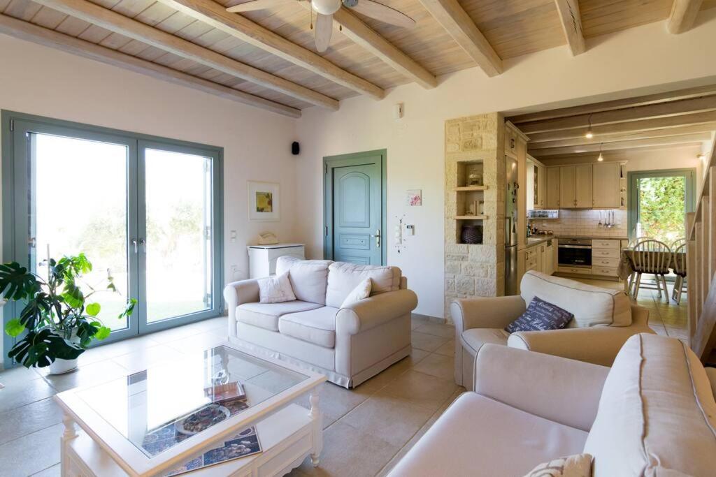 Delightful Seaside Villa