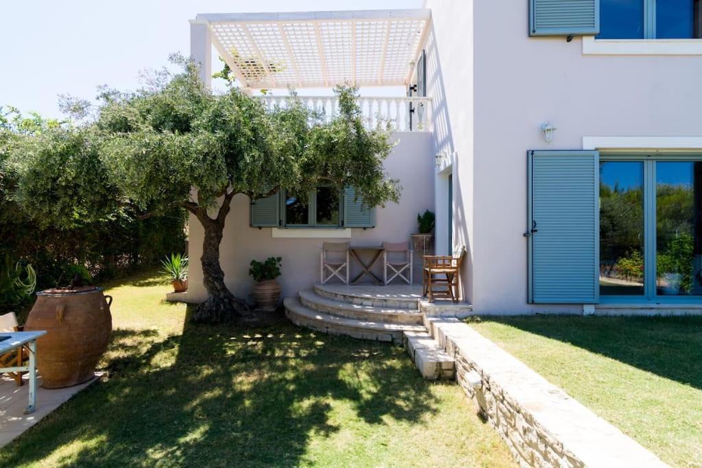 Delightful Seaside Villa