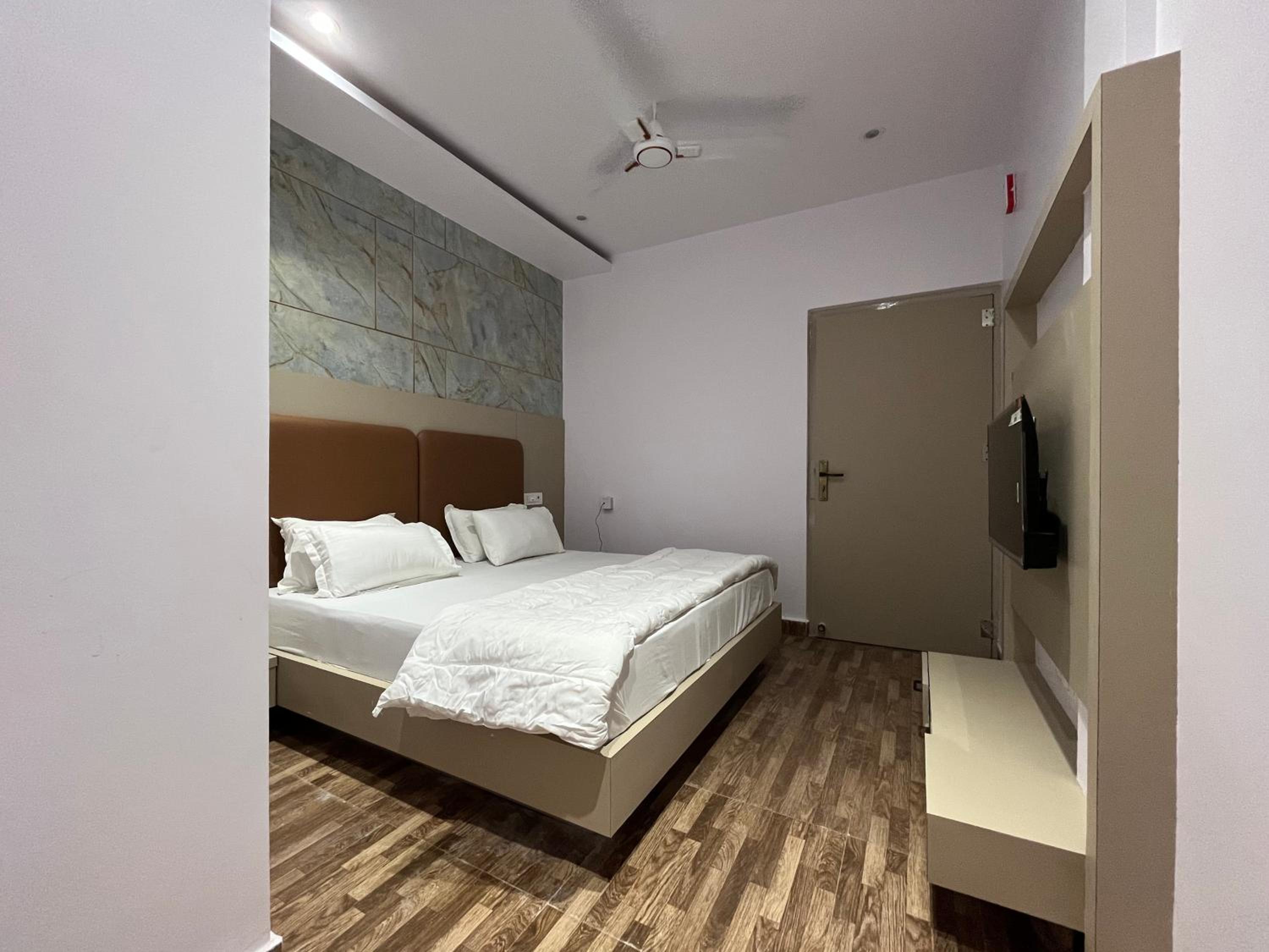 Hotel Shree Radham