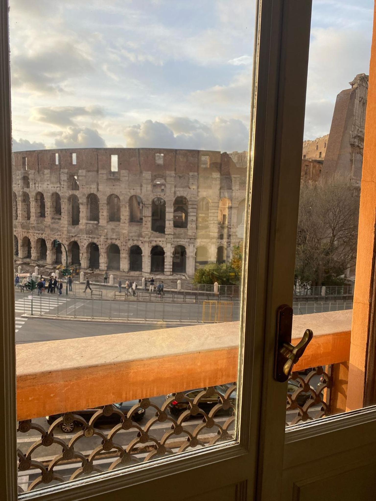 Colosseum Luxury Apartment