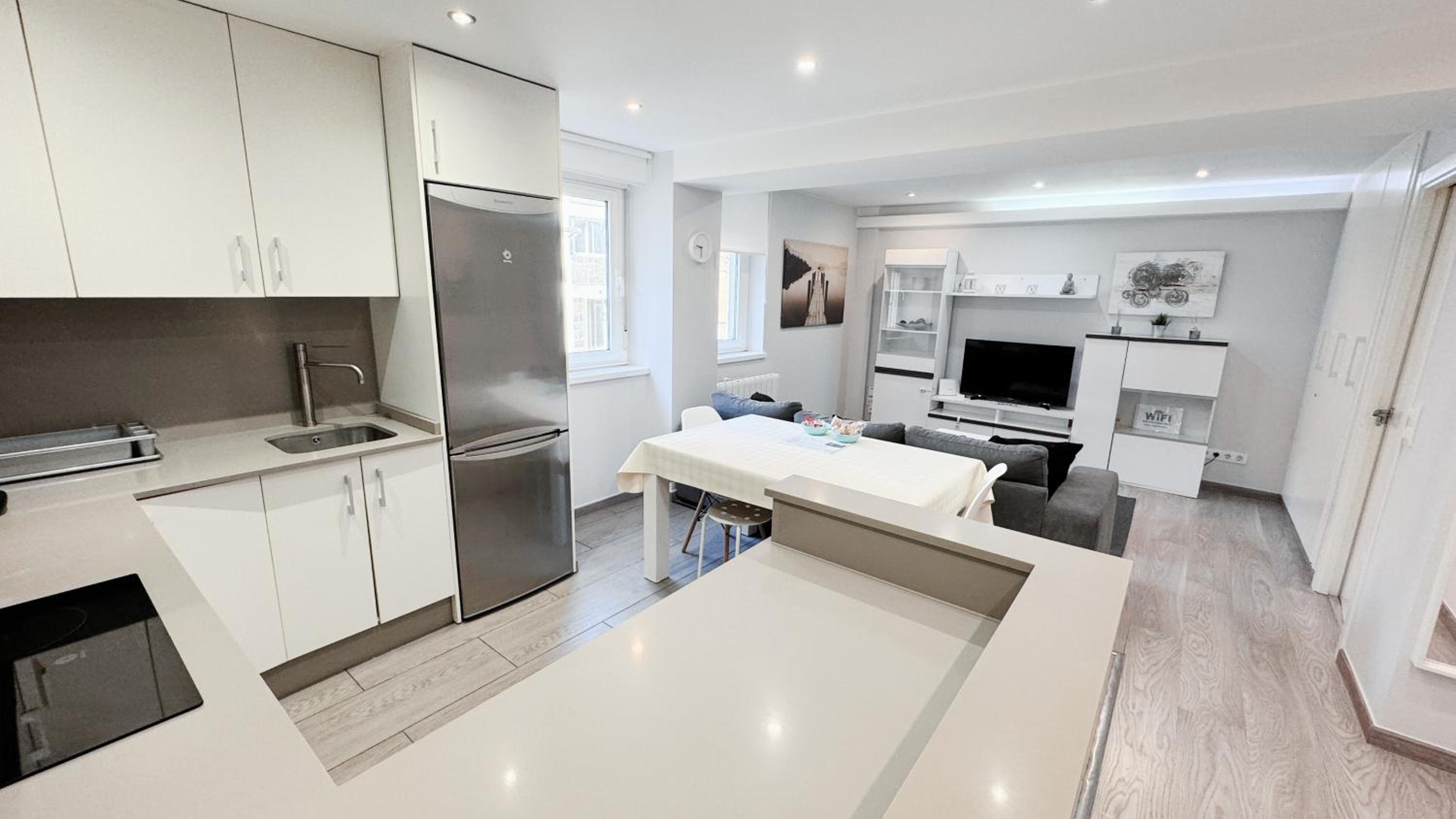 Avenida de Arteixo. Precioso apartamento - Property Image 6