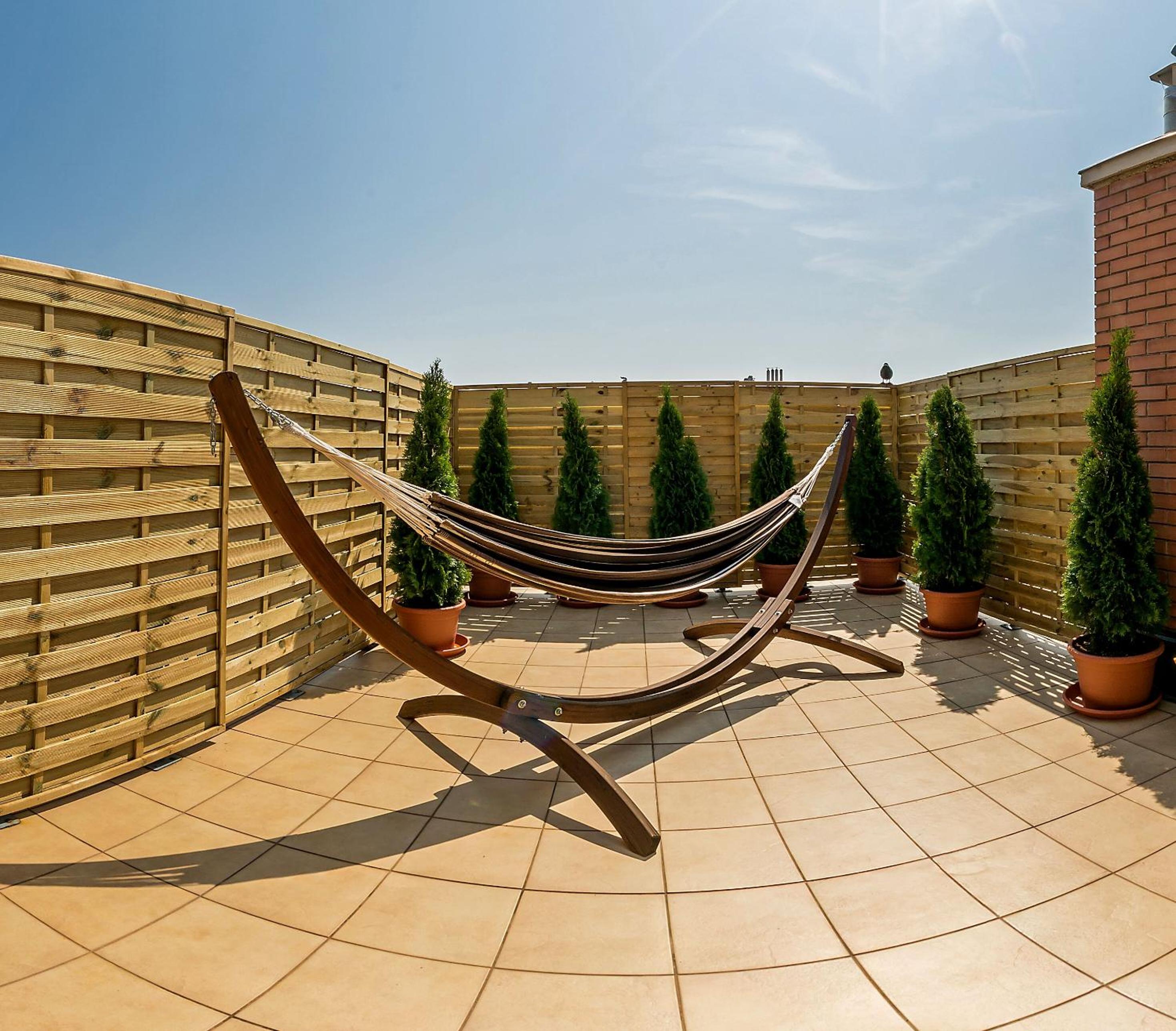 Arpad Bridge Apartments