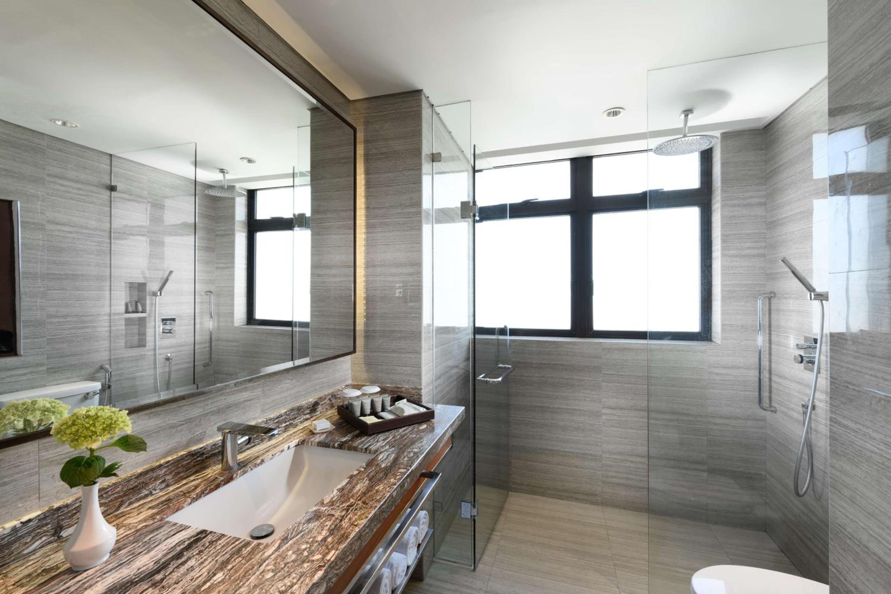 Hilton Colombo Residence - Image 4