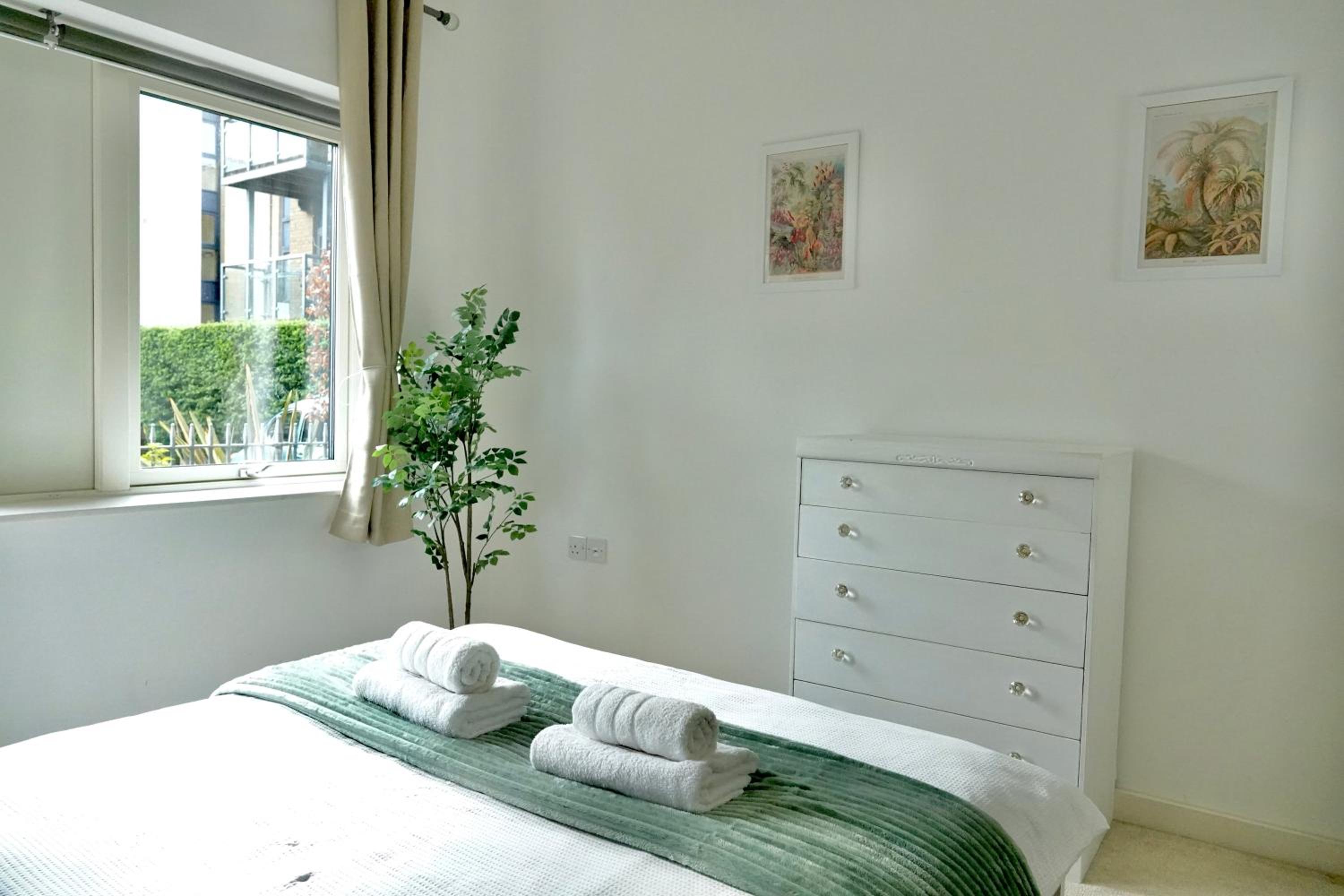 Luxury, Spacious 2 Bed flat in London