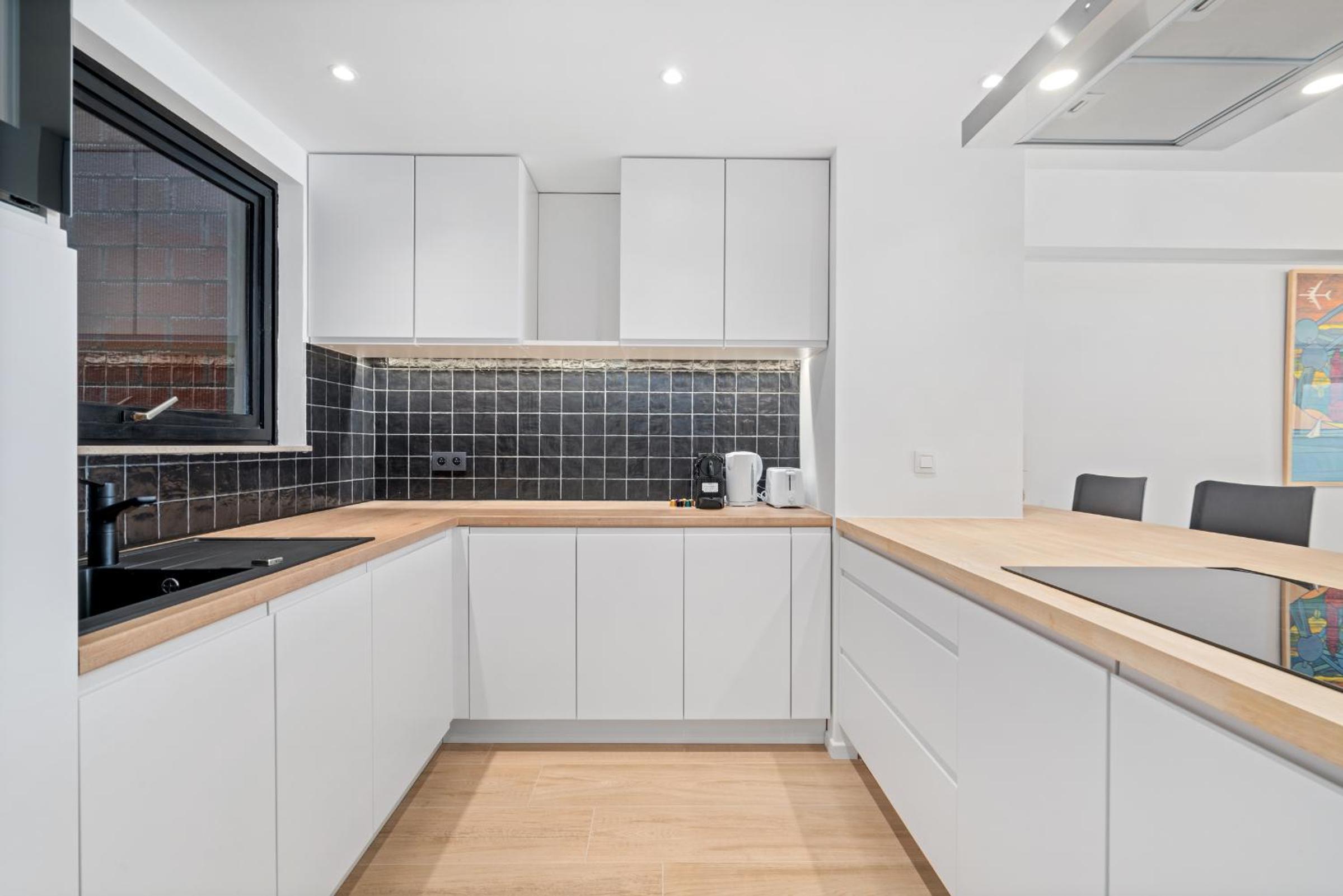 Splendid two-bedroom flat frontal seaview - 