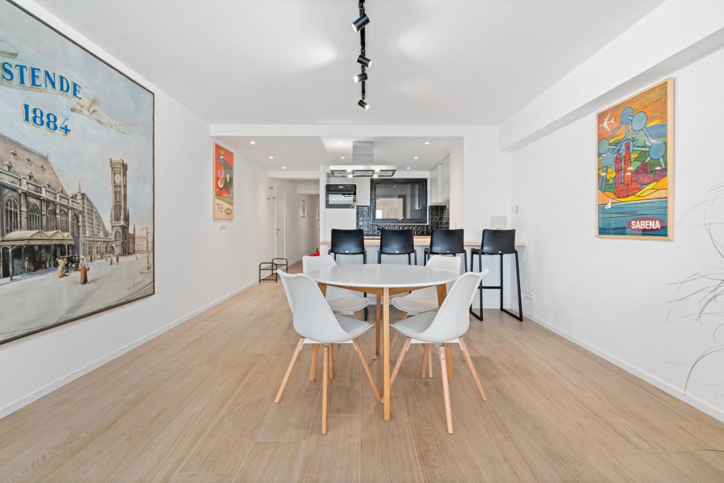Splendid two-bedroom flat frontal seaview - 