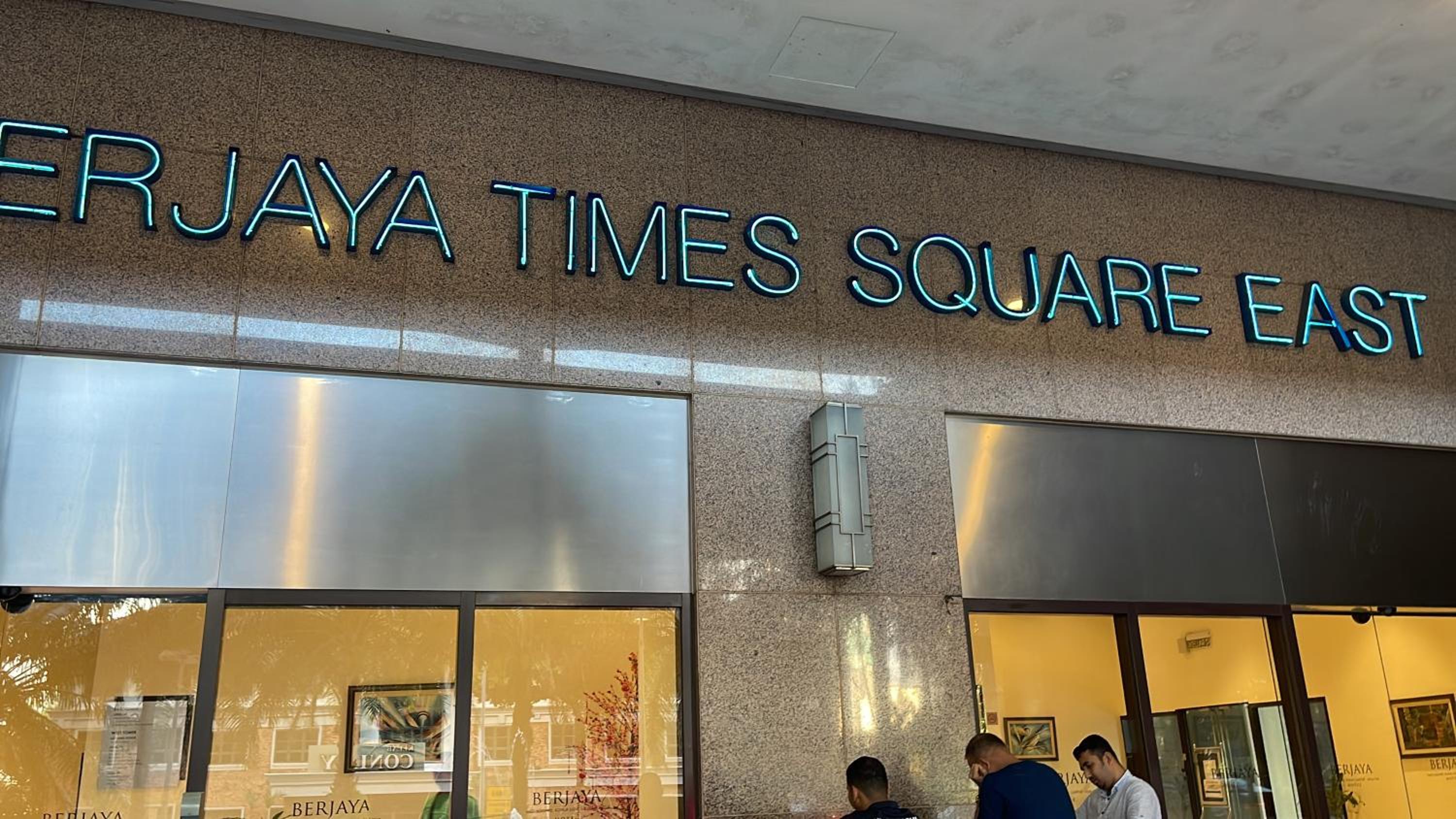 RN Service Suites At Times Square KL