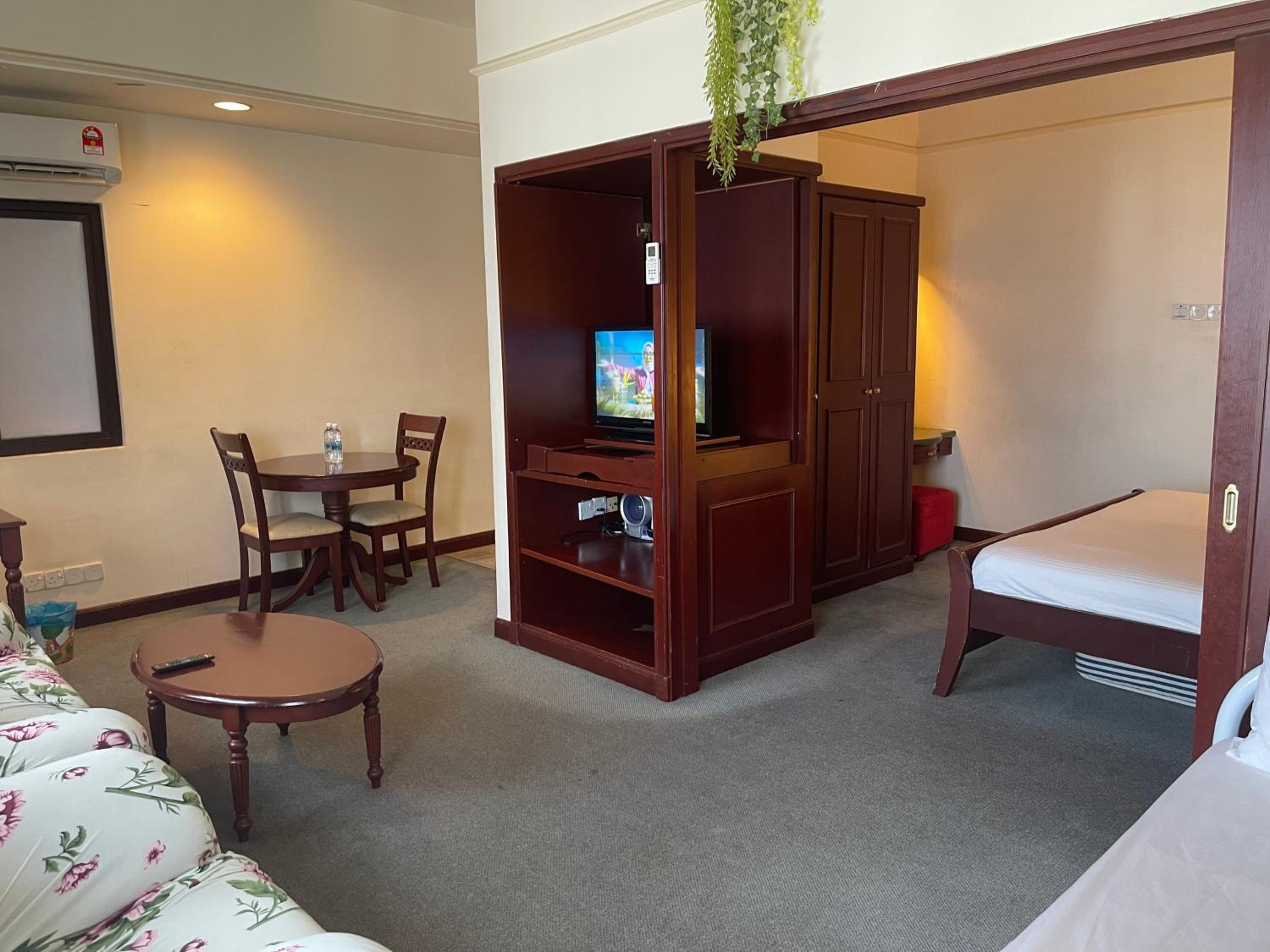 RN Service Suites At Times Square KL