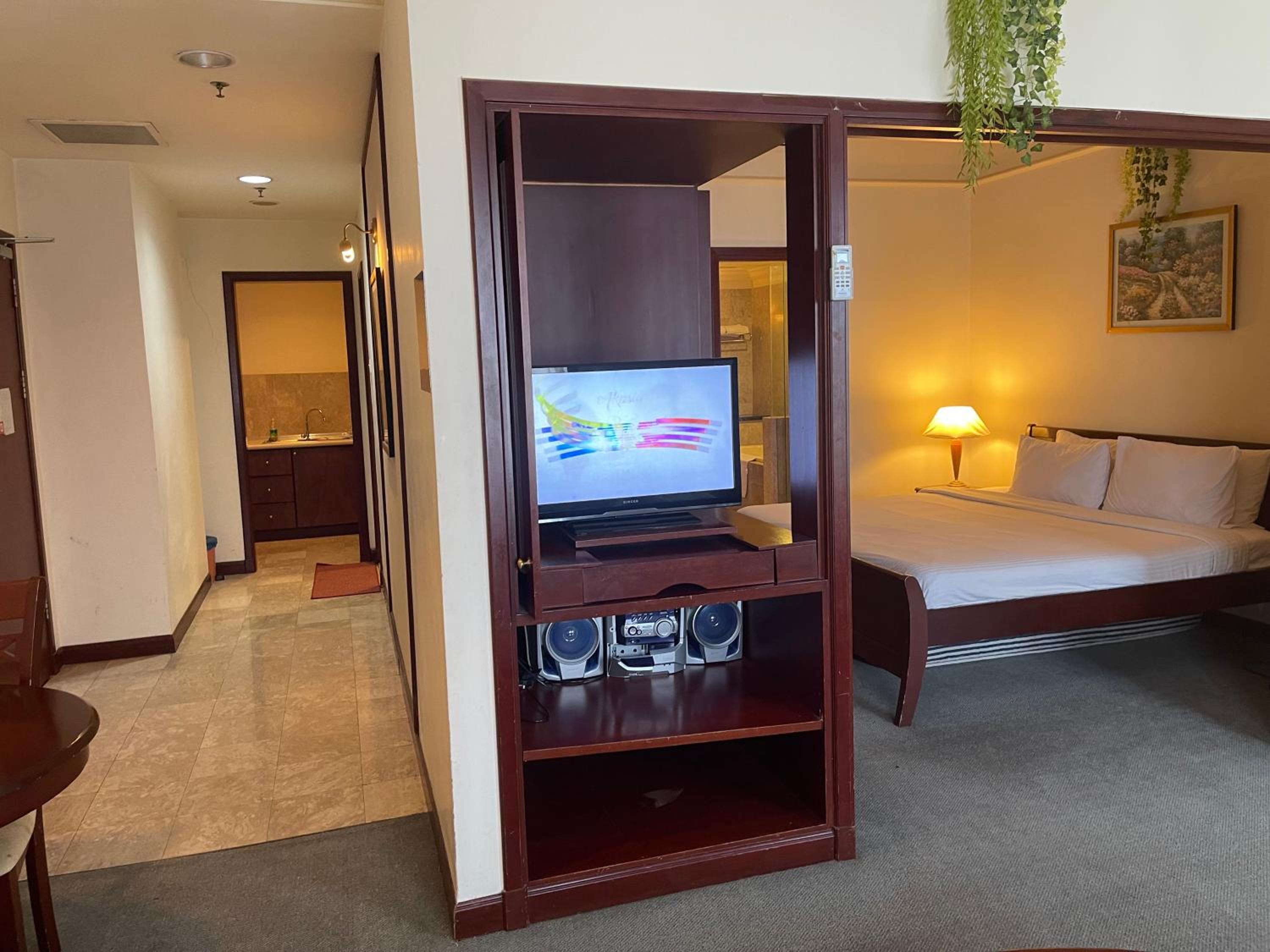 RN Service Suites At Times Square KL
