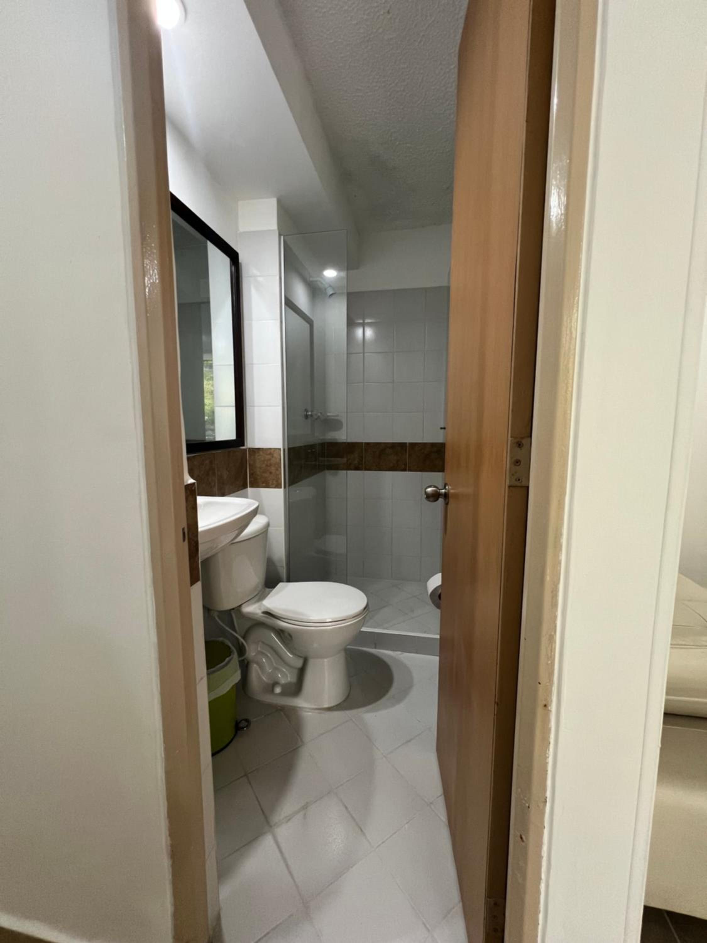 Ibague, Apartamento amoblado, cómodo y bien ubicado cerca al centro comercial la estación