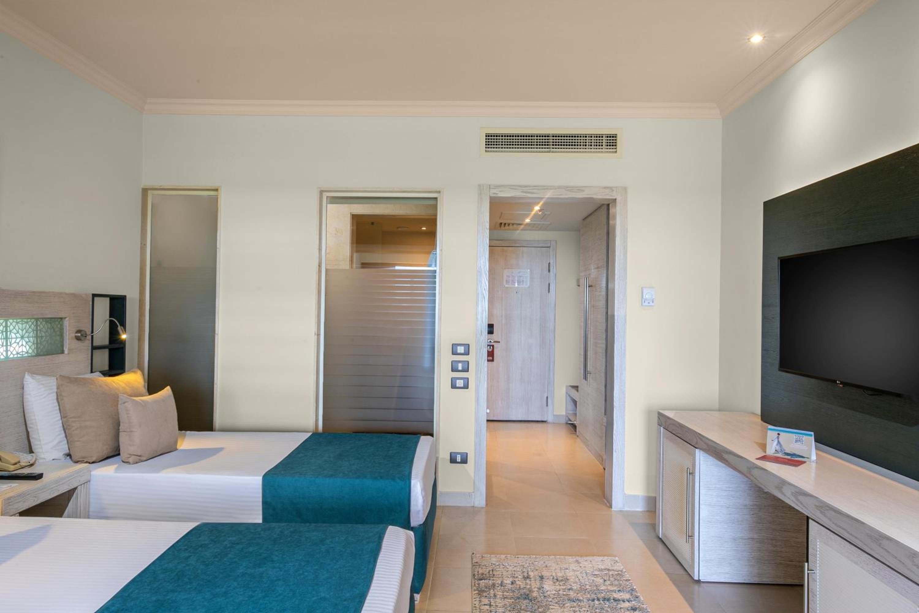 Movenpick Waterpark Resort & Spa Soma Bay