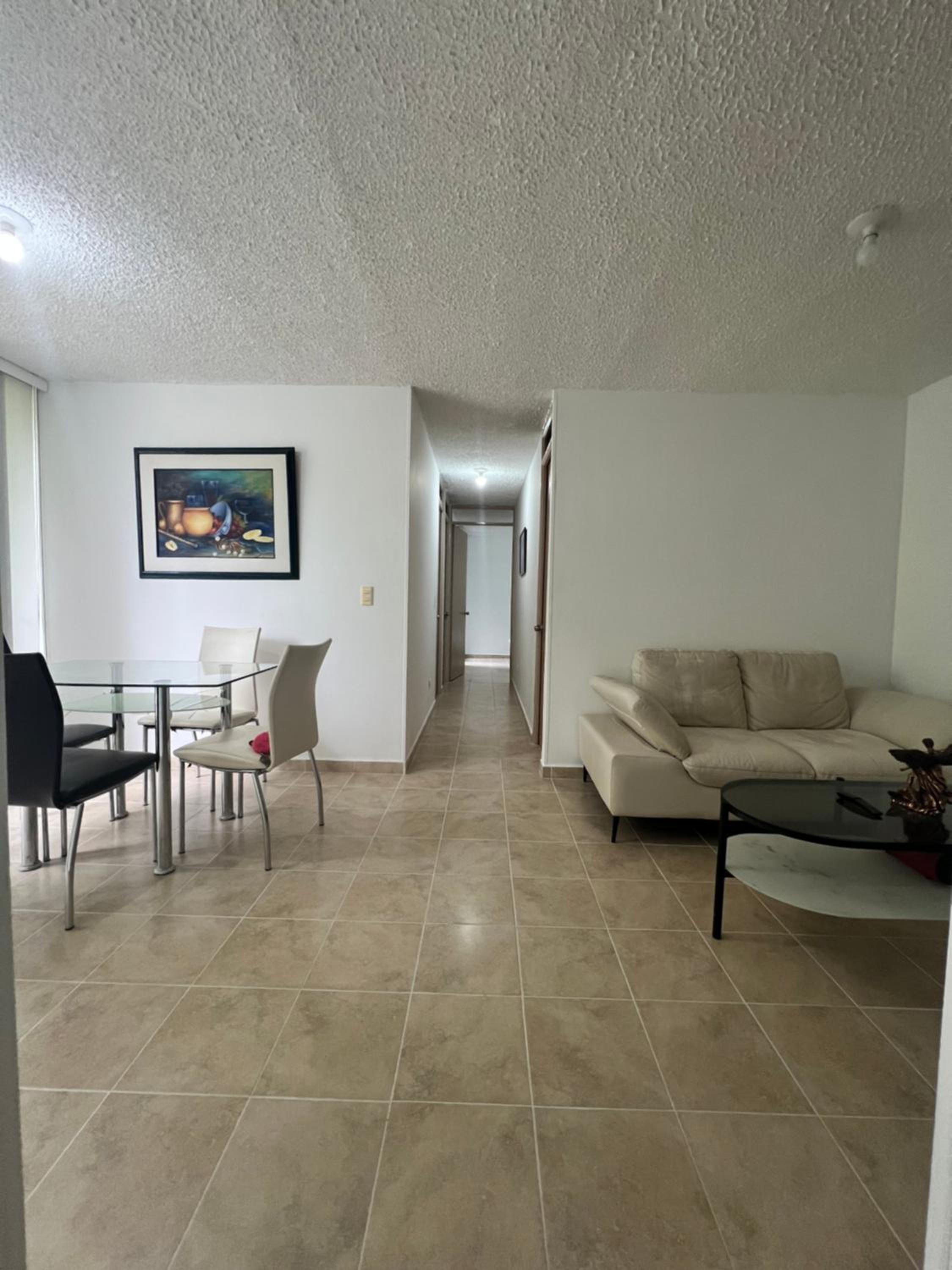 Ibague, Apartamento amoblado, cómodo y bien ubicado cerca al centro comercial la estación