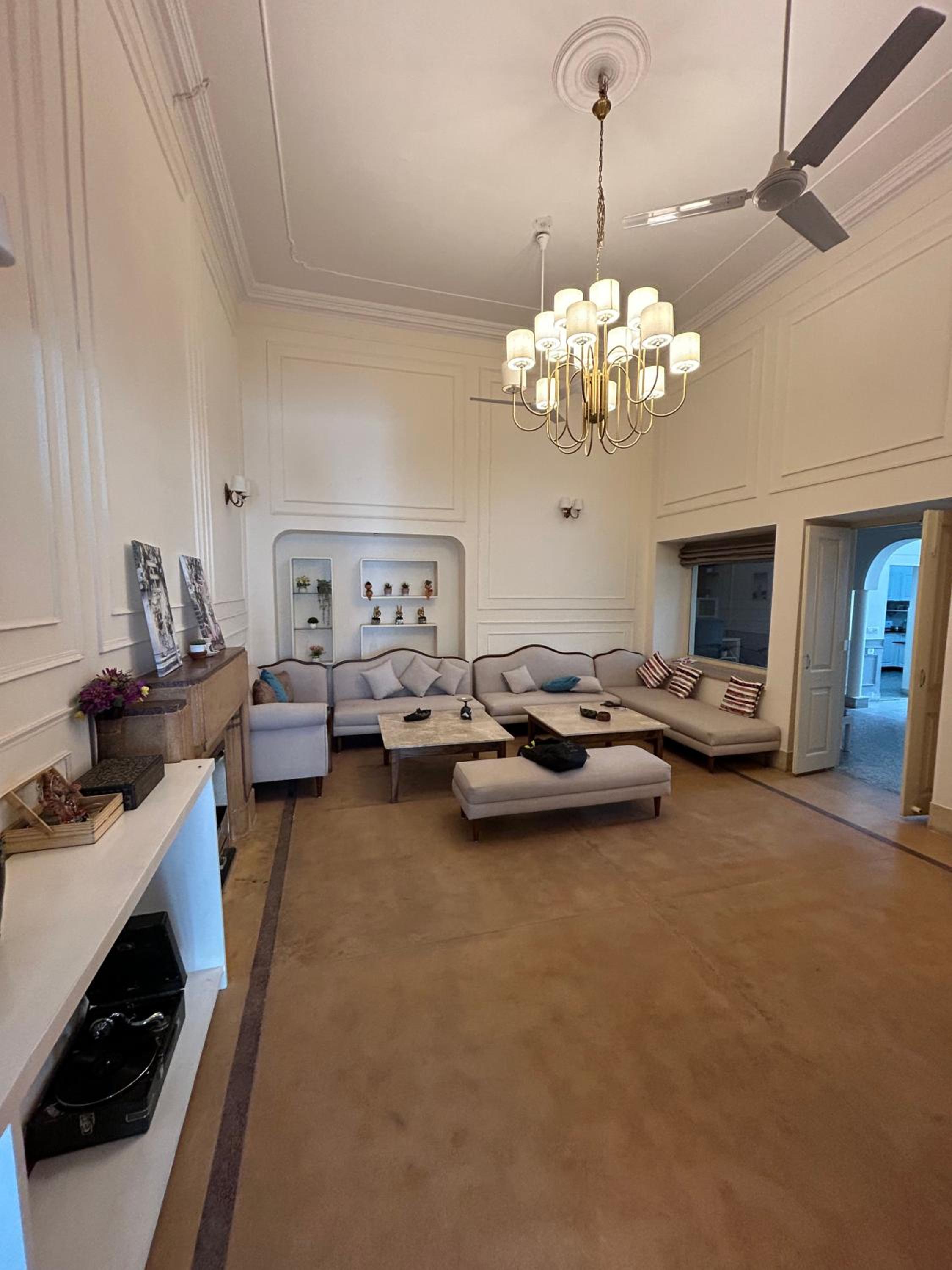 Colonial 3br Villa In Dehradun With Outdoor Jacuzzi By Especial Rentals