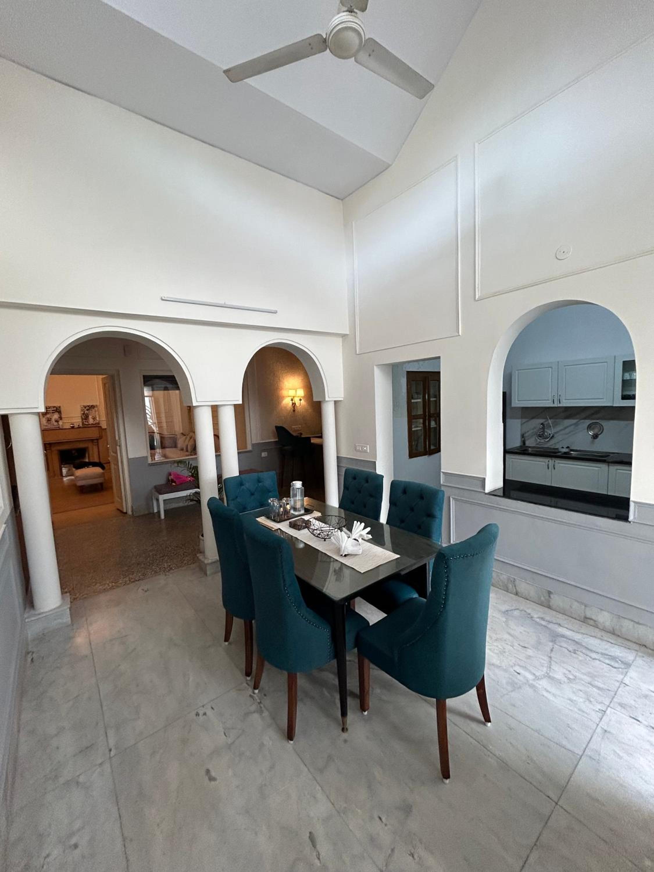 Colonial 3br Villa In Dehradun With Outdoor Jacuzzi By Especial Rentals