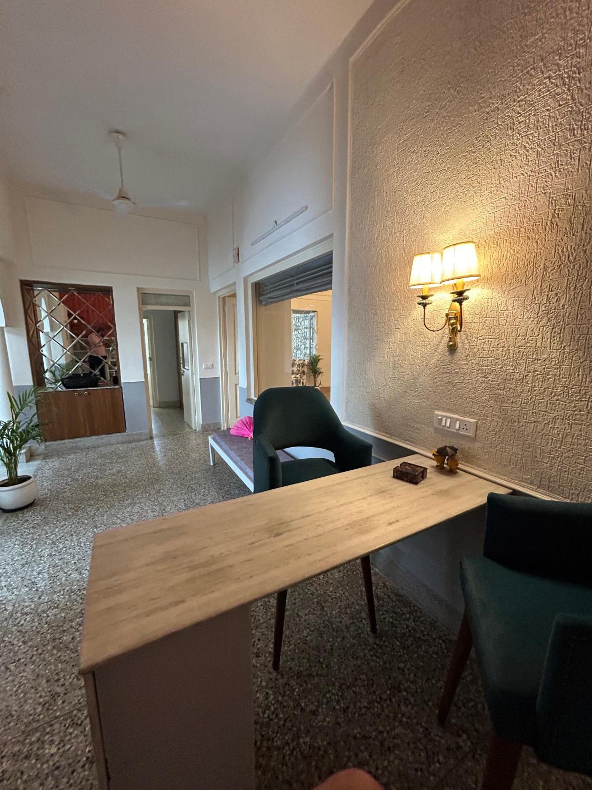 Colonial 3br Villa In Dehradun With Outdoor Jacuzzi By Especial Rentals
