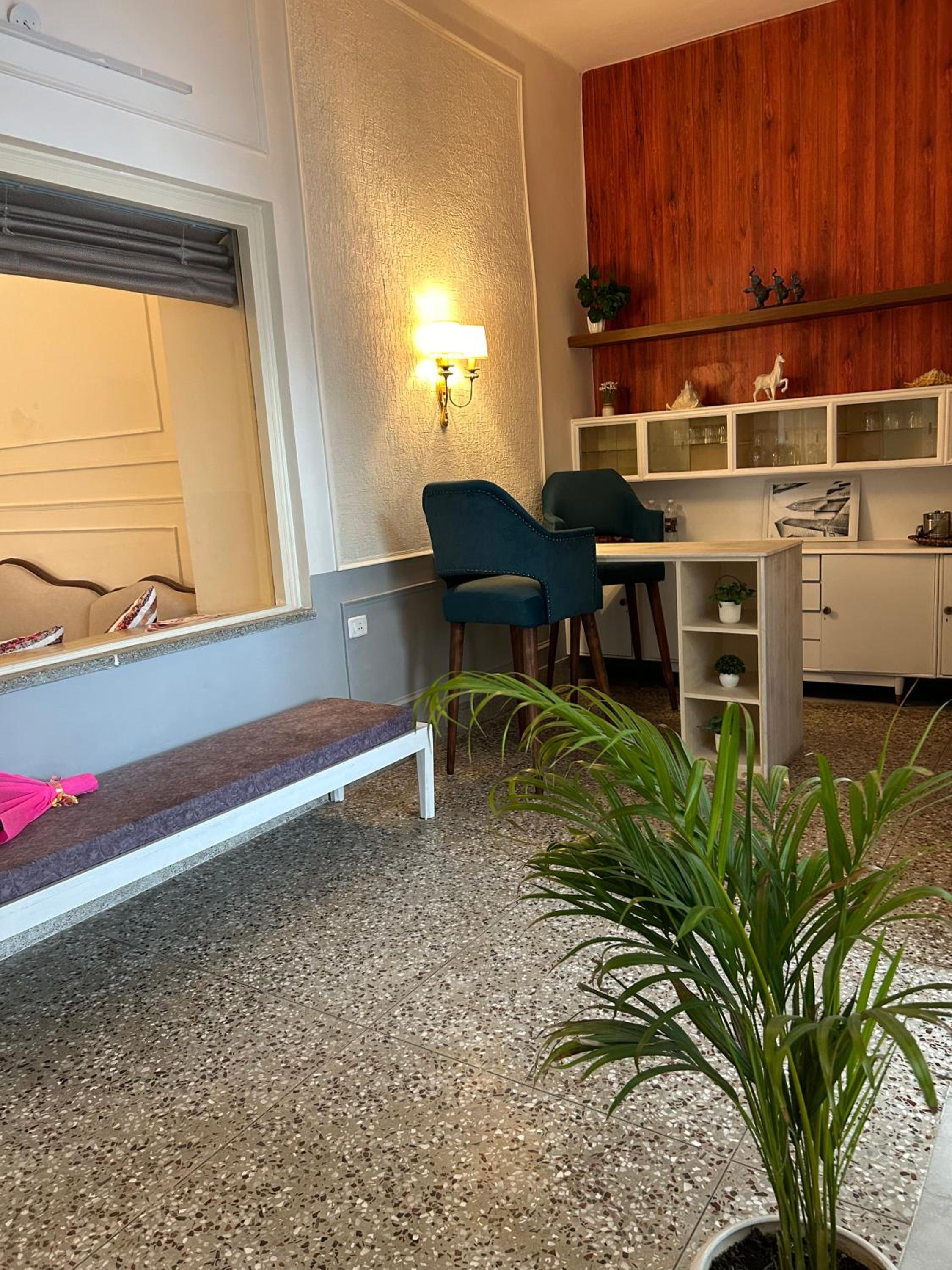 Colonial 3br Villa In Dehradun With Outdoor Jacuzzi By Especial Rentals
