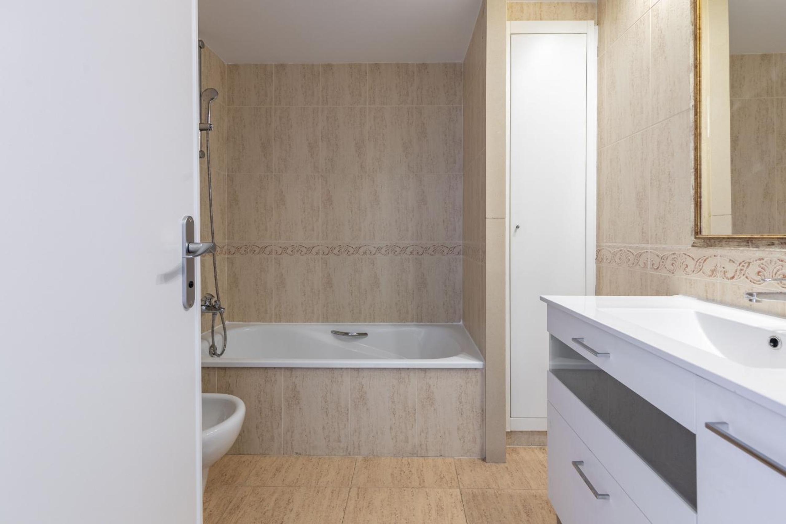 ApartUP Patacona Infinity