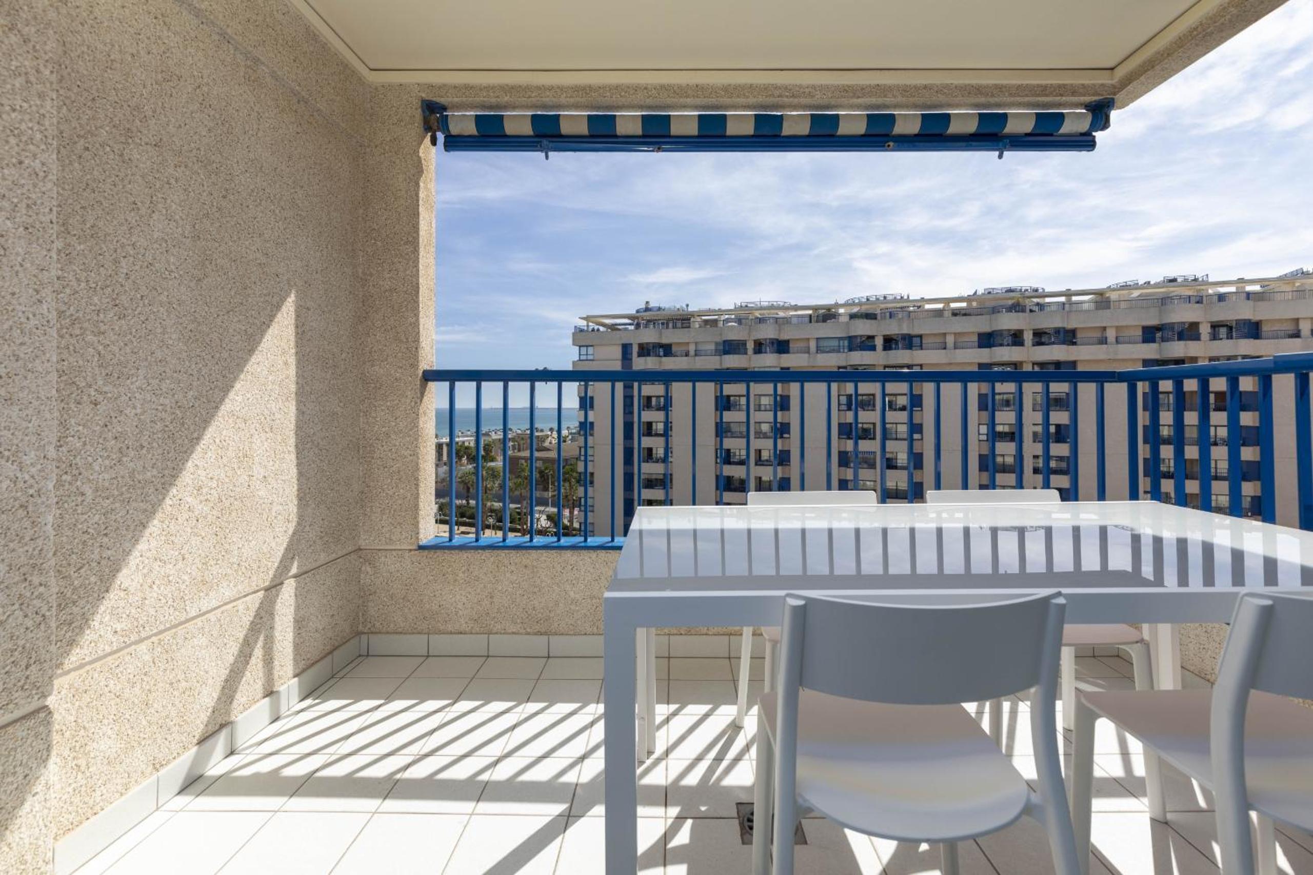 ApartUP Patacona Infinity