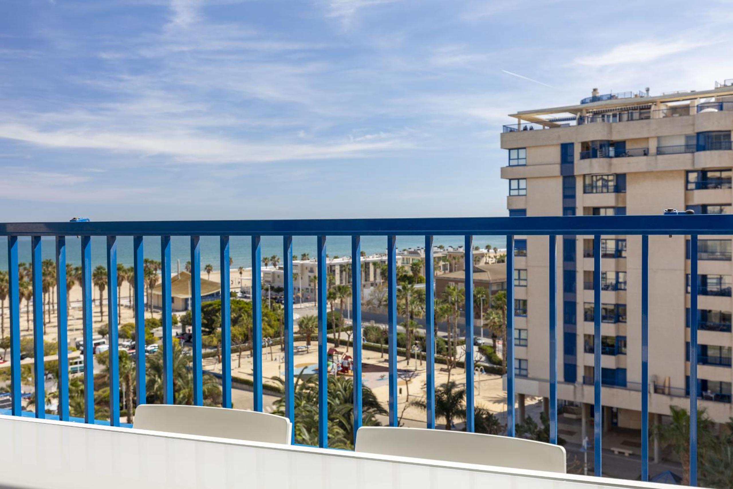 ApartUP Patacona Infinity
