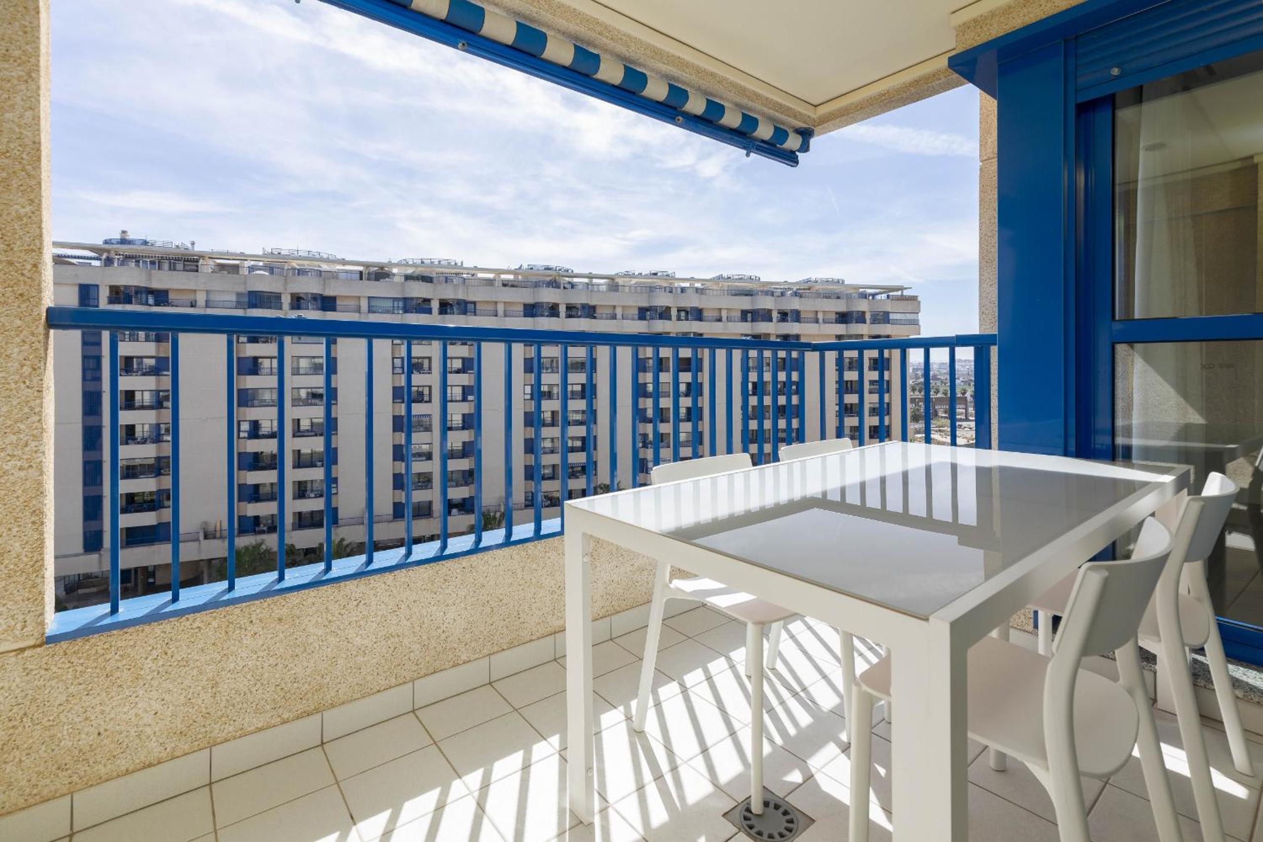 ApartUP Patacona Infinity