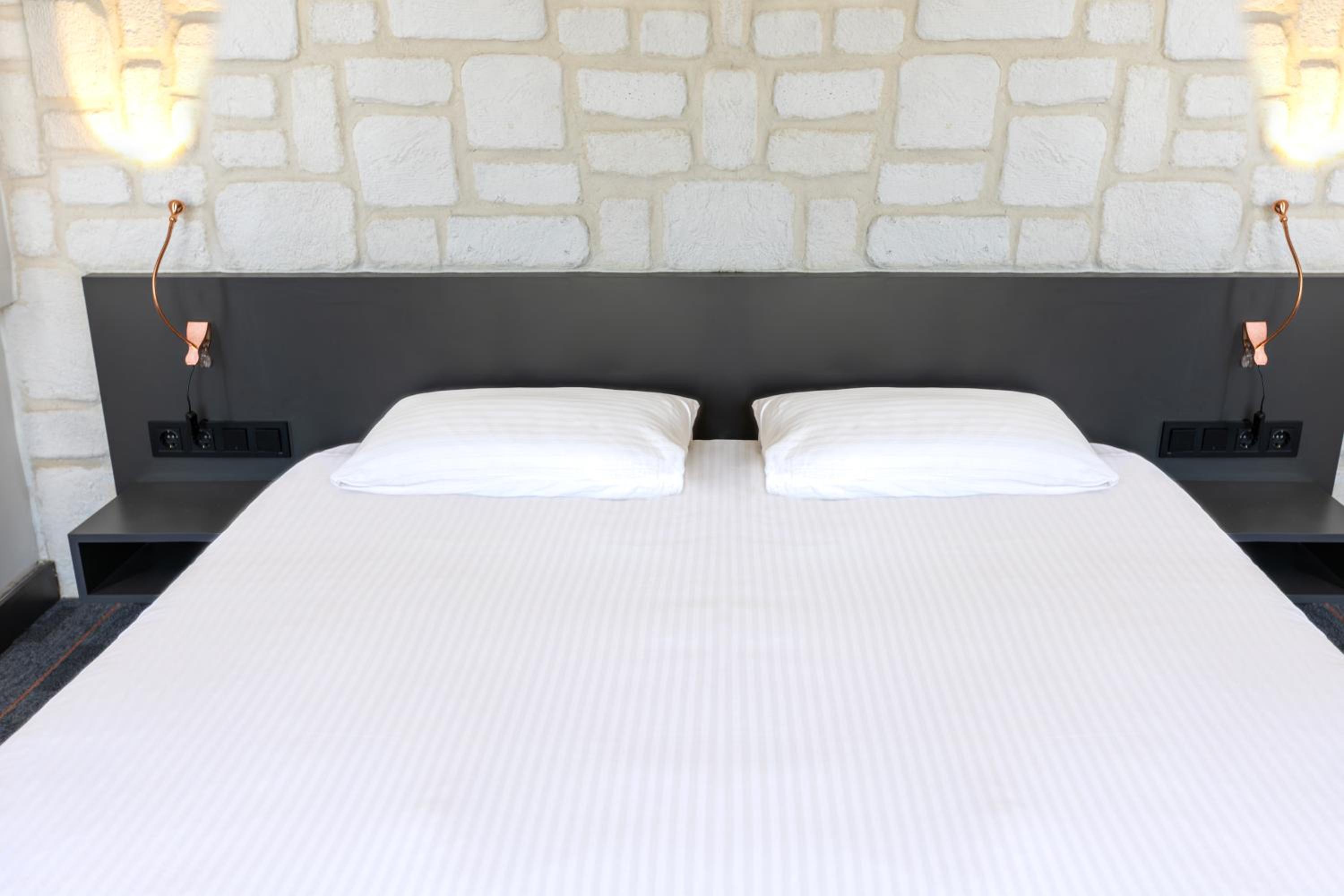 Mene City Hotel - Image 15