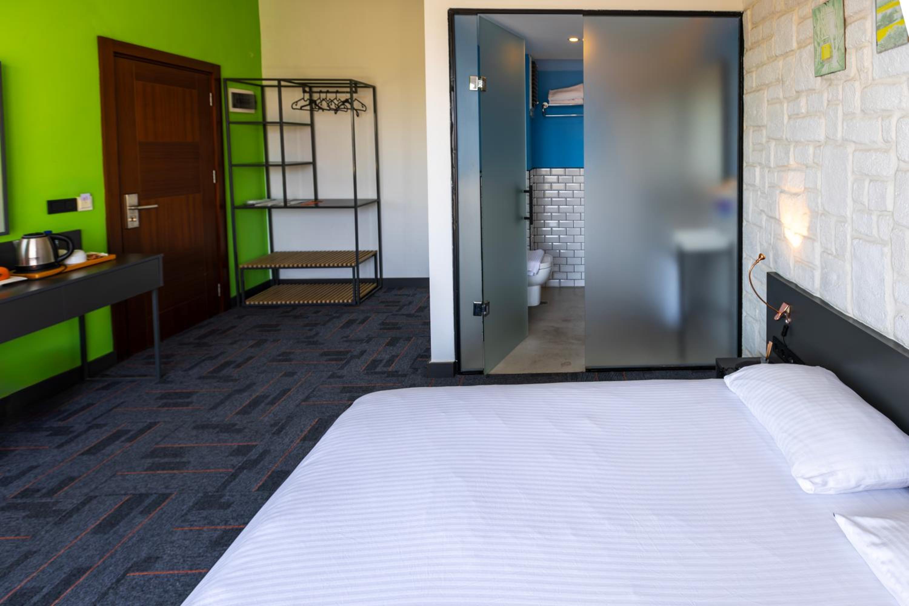 Mene City Hotel - Image 50