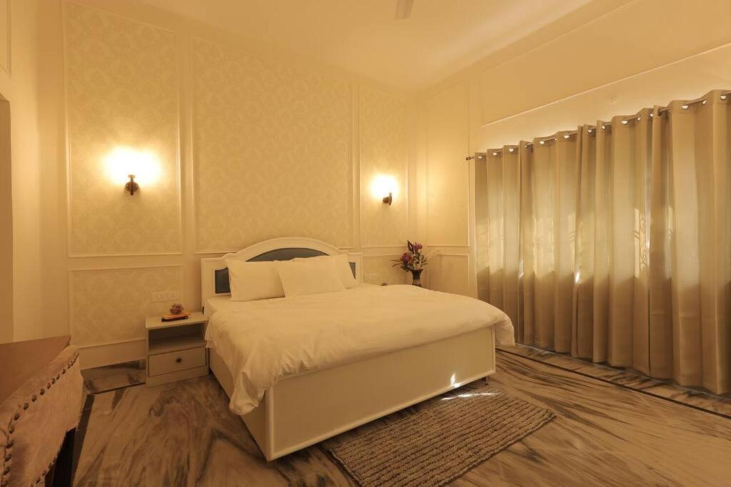 Colonial 3br Villa In Dehradun With Outdoor Jacuzzi By Especial Rentals