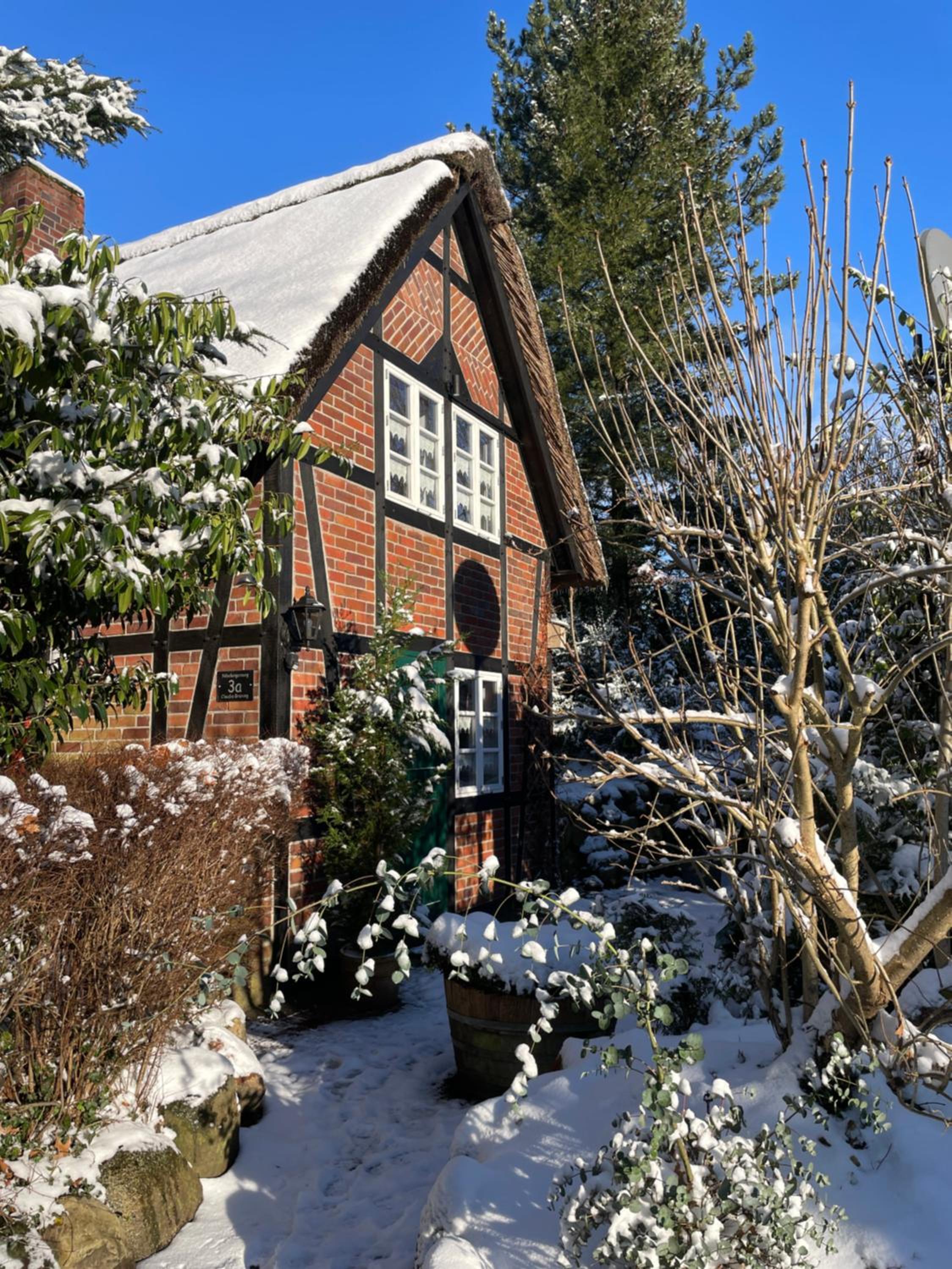 Ferienhaus unter Reet im Heidedorf Sankt Dionys bei Lüneburg