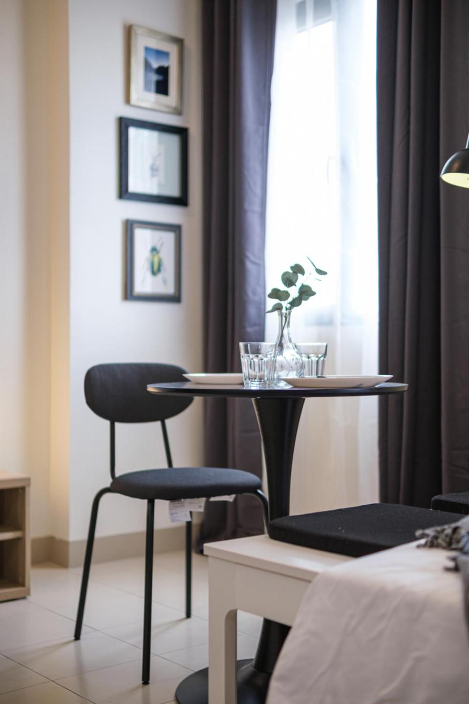 Resort-style Condo in Quezon City with Free Parking, Netflix and Smartlock view 3
