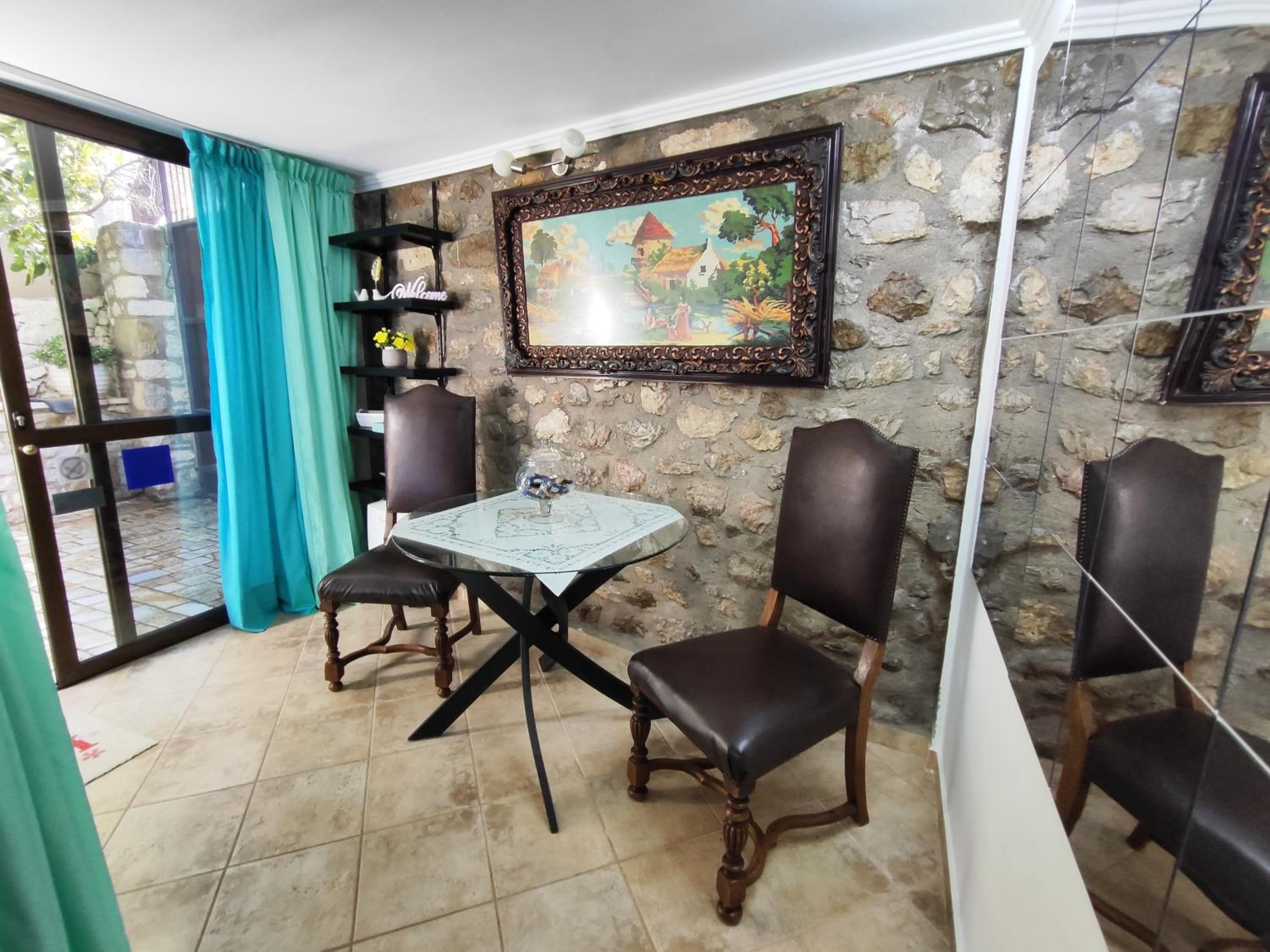 Naupactus unique harbor apartment in a stone house!