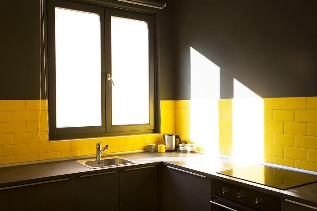 Atelier Central 7 / stylish, bright, quiet