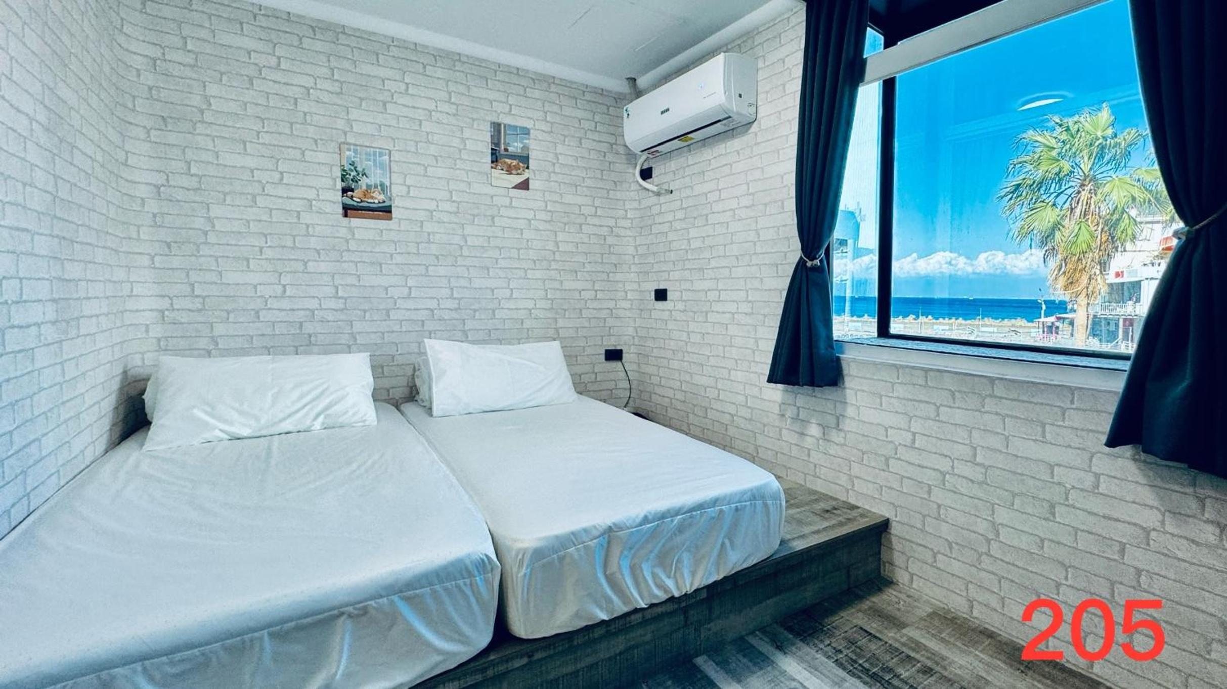 Stay Hotel