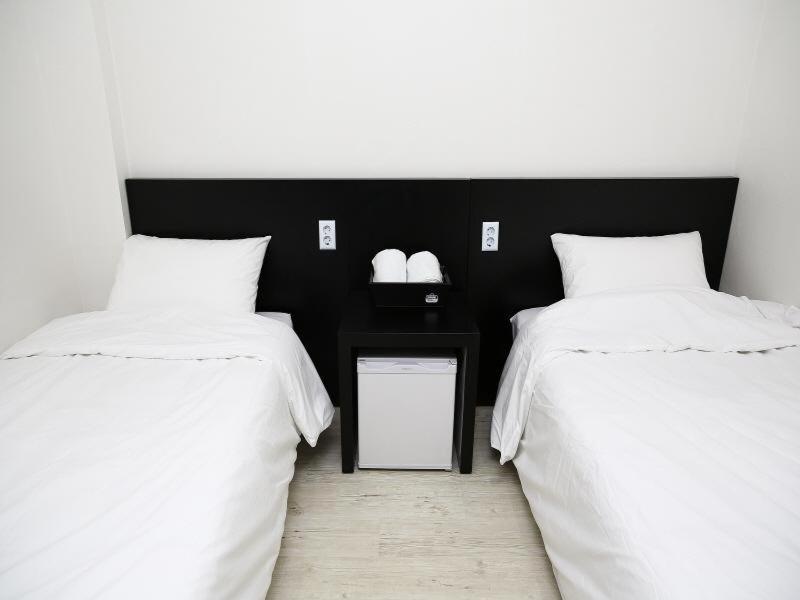 Ekonomy Hotel