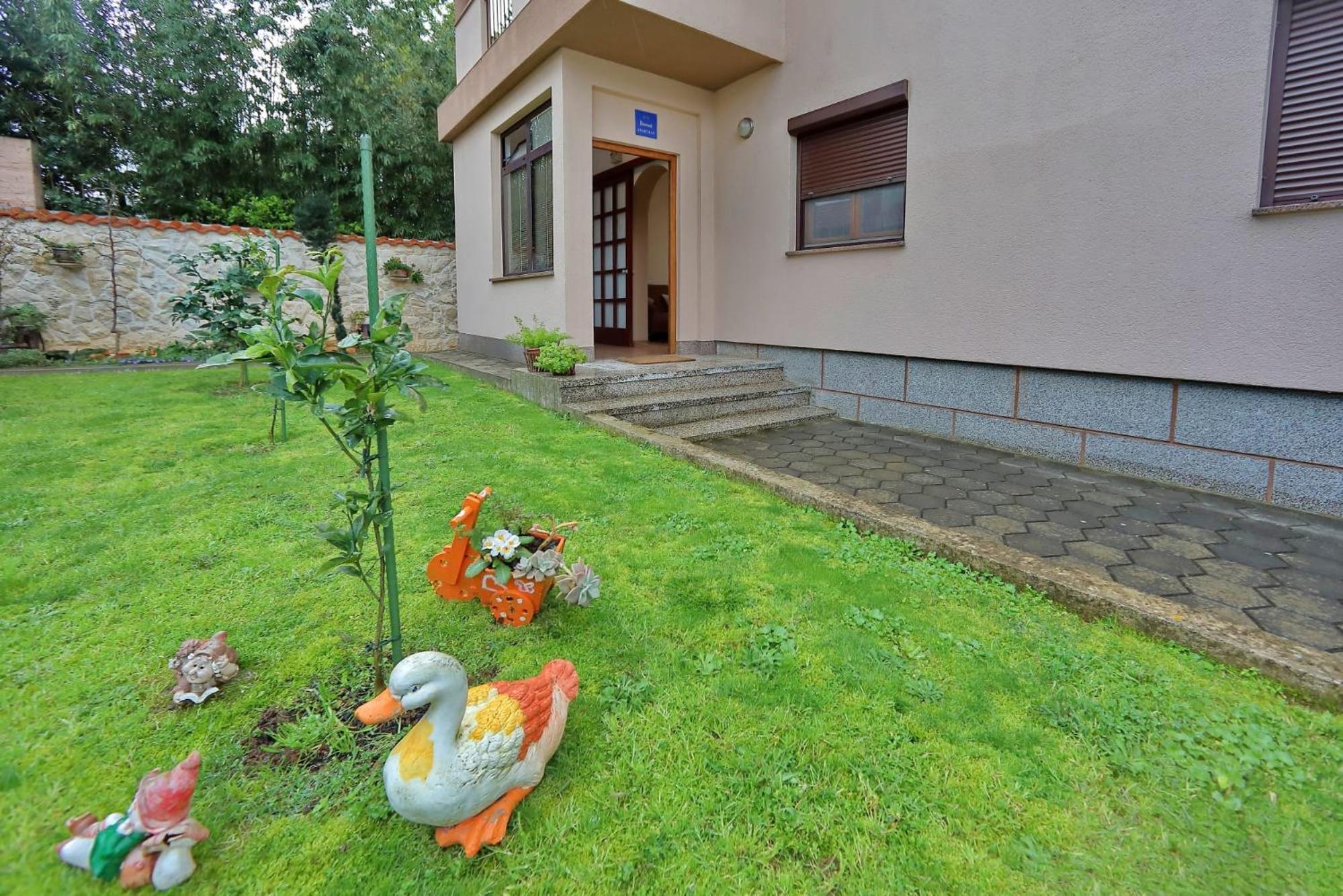 Apartmani Zara & Duje view 5