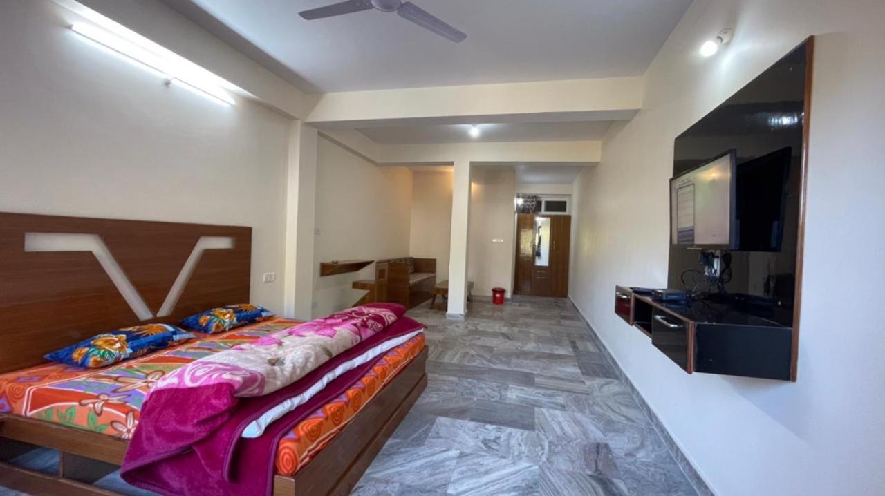 shadow homestay