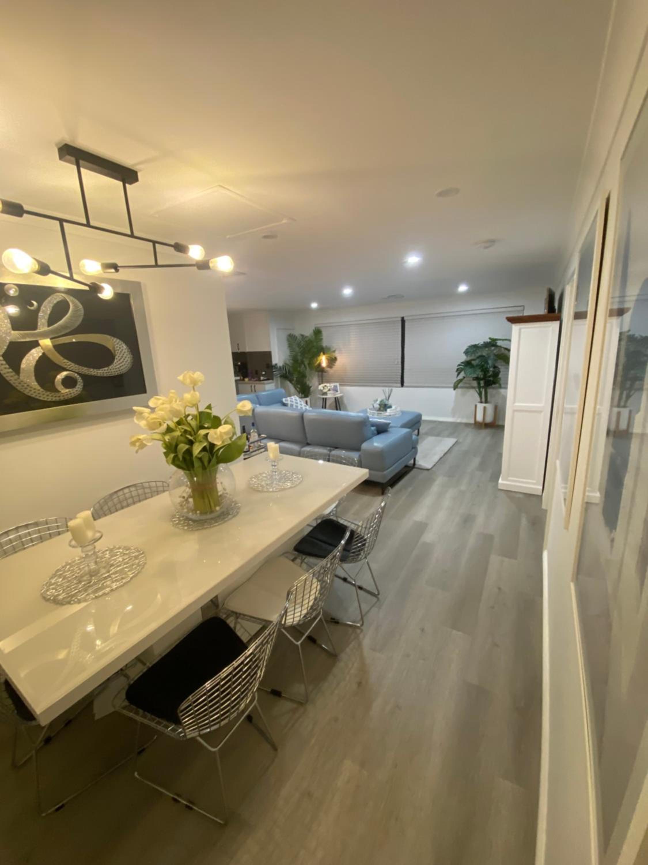 Hillarys Sea-View Panoramic Living