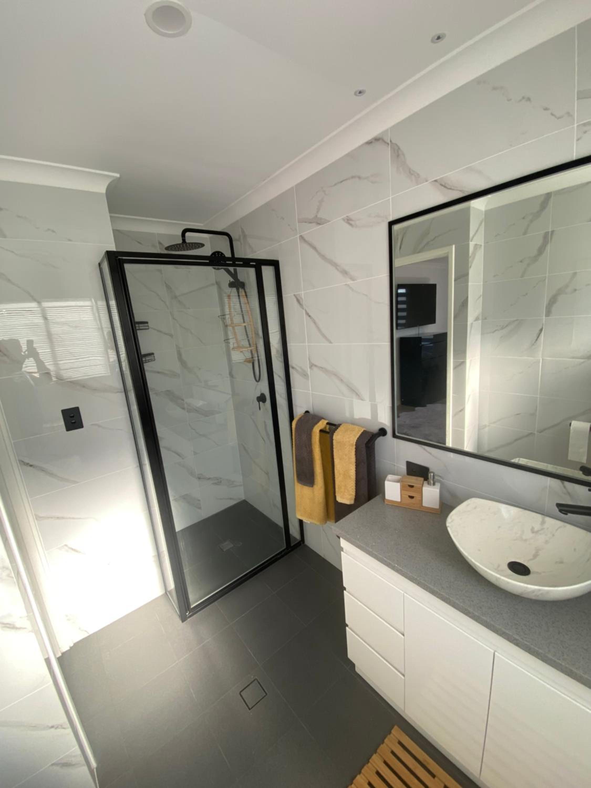 Hillarys Sea-View Panoramic Living