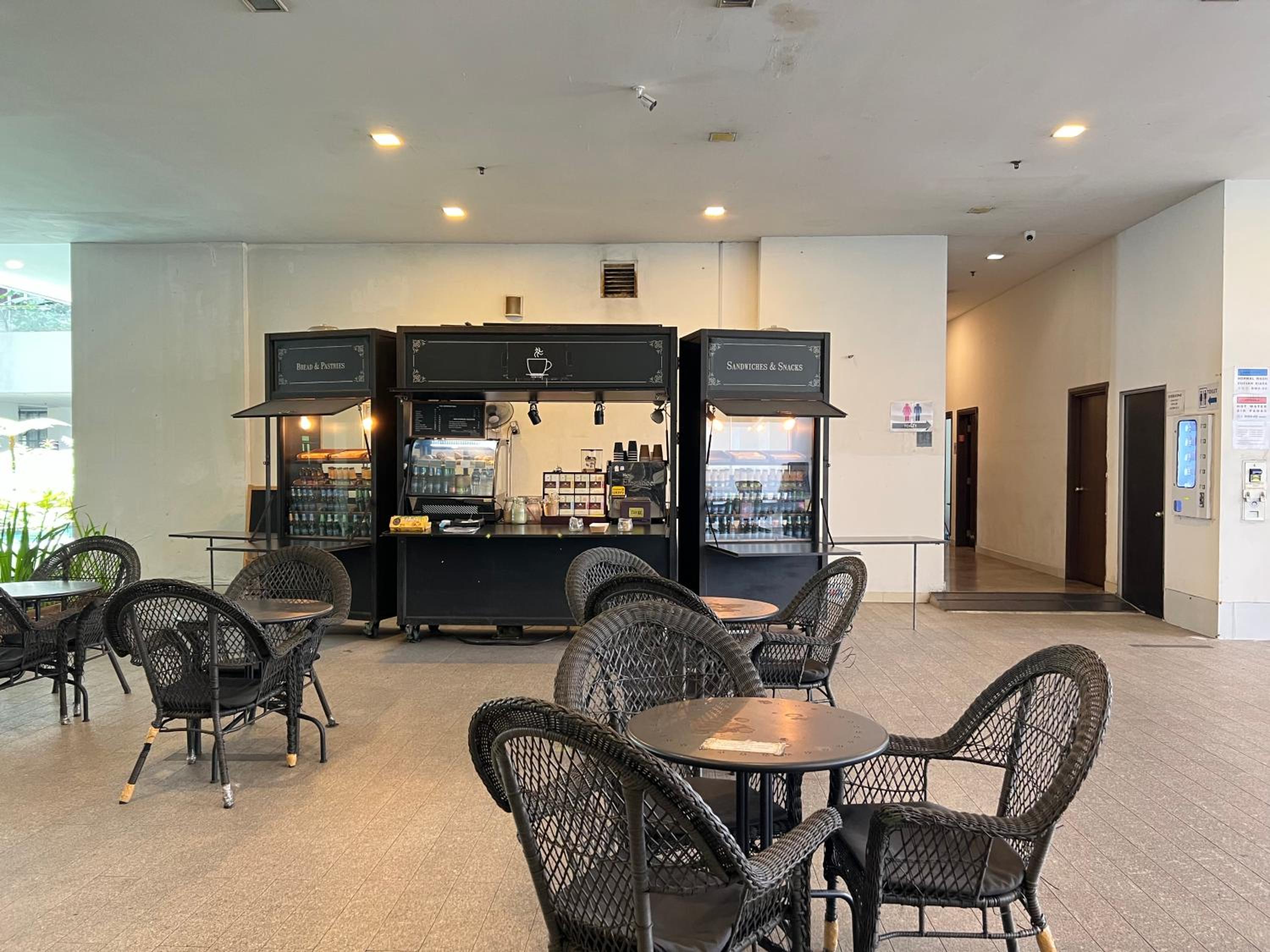 Spritz Empire Regalia Suites & Residence