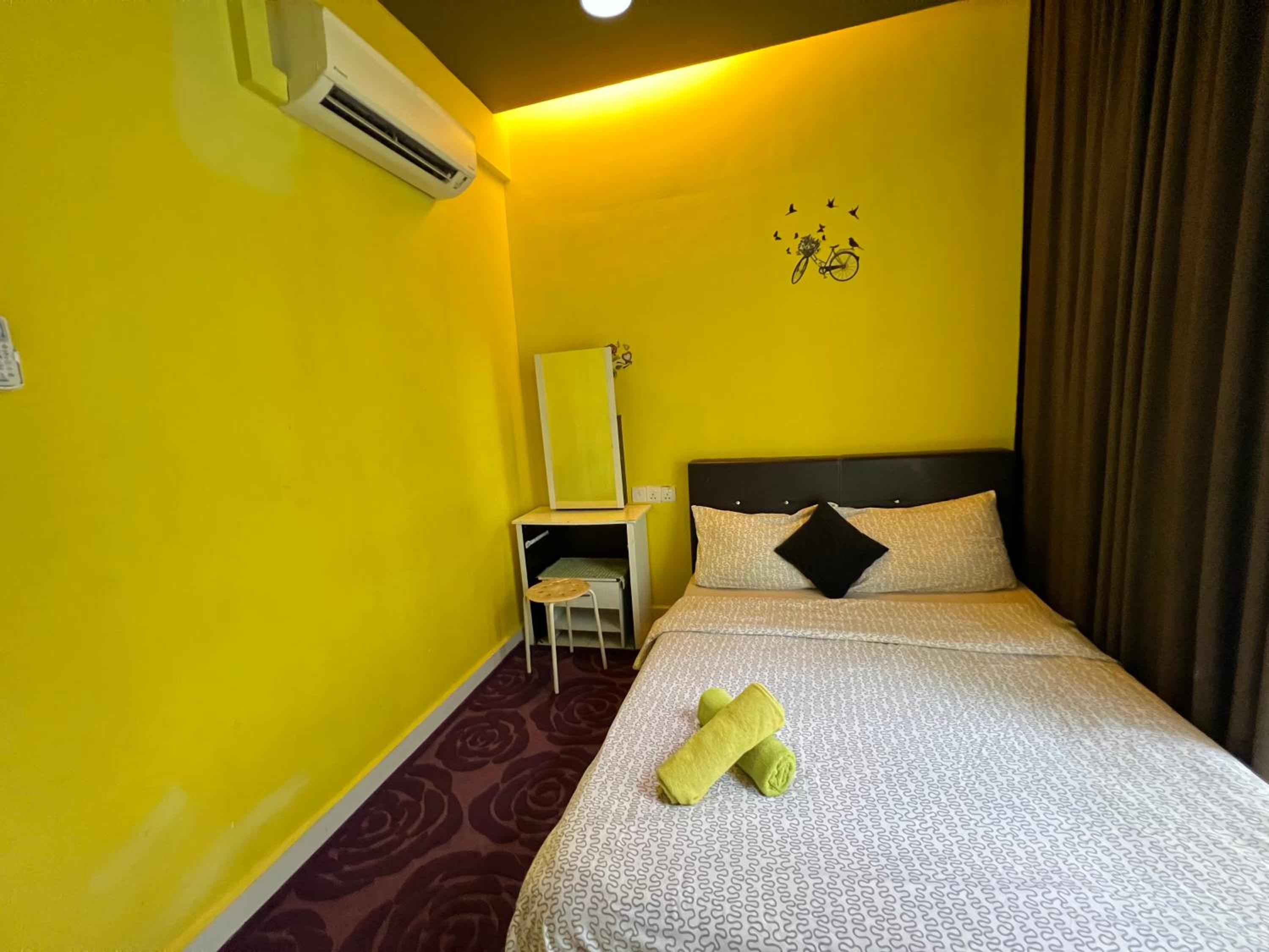 Spritz Empire Regalia Suites & Residence