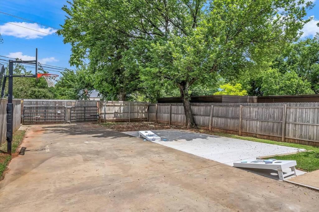 Just Like Home #7:OKC Pool, Basketball & Billiards view 4