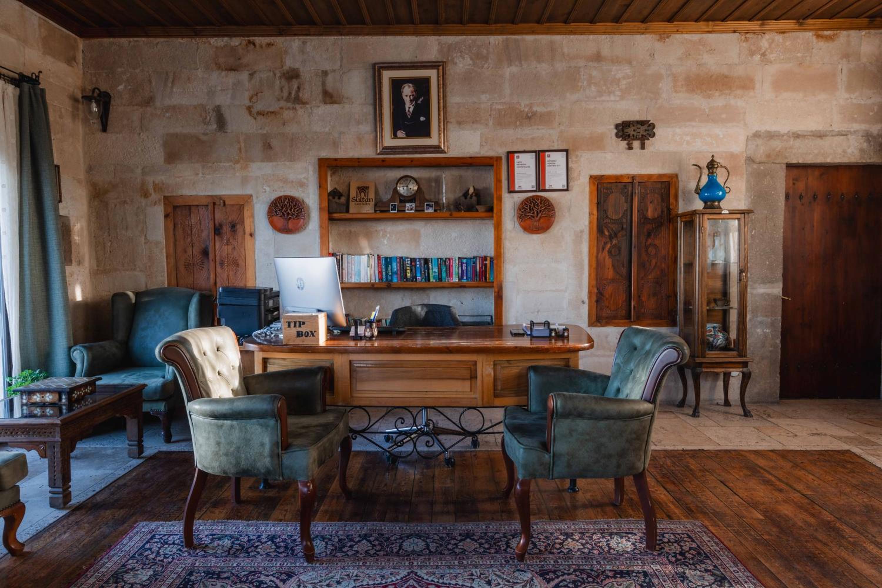 Sultan Cave Suites - Image 33