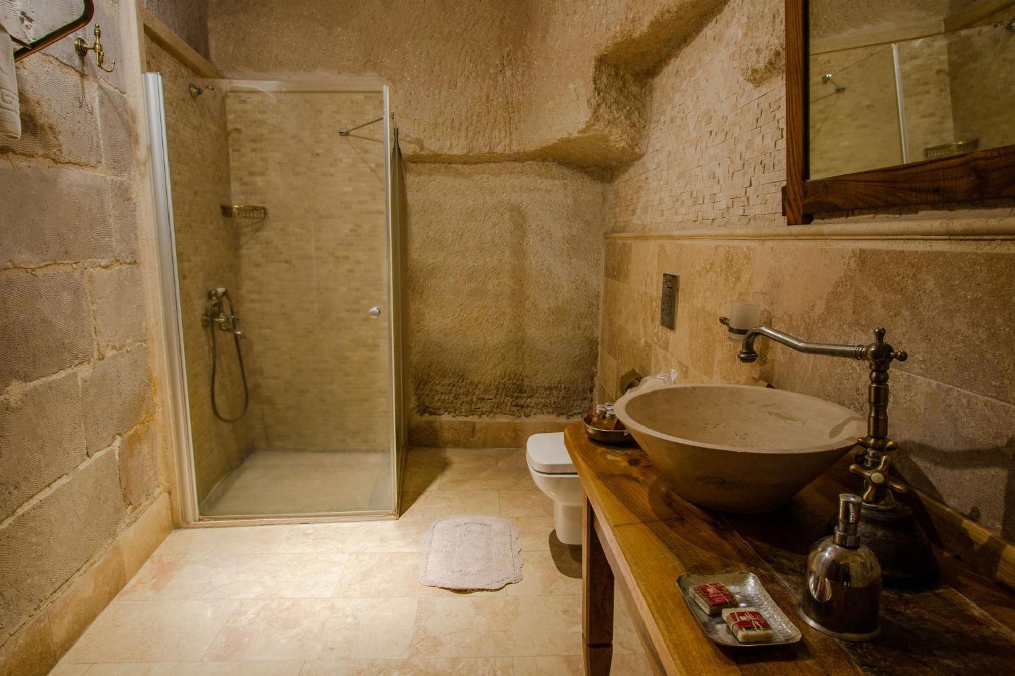 Sultan Cave Suites - Image 37