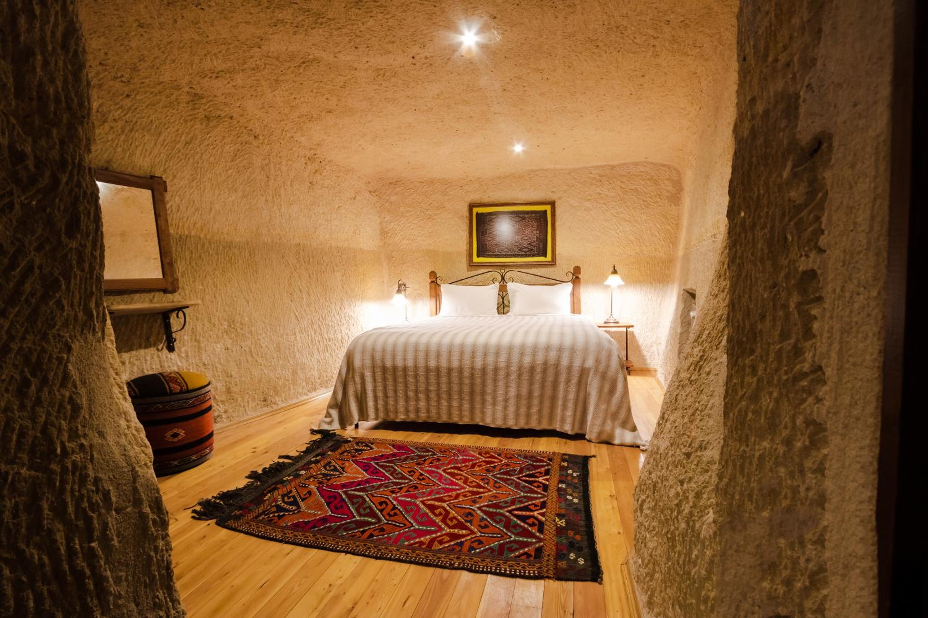 Sultan Cave Suites - Image 68