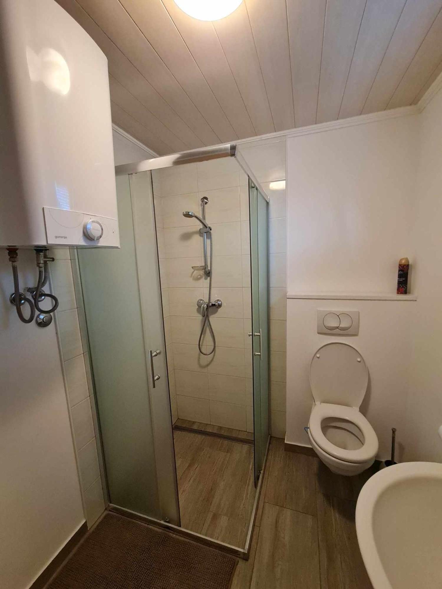 Hiška Panonski gaj Terme Banovci, vključene kopalne karte view 5