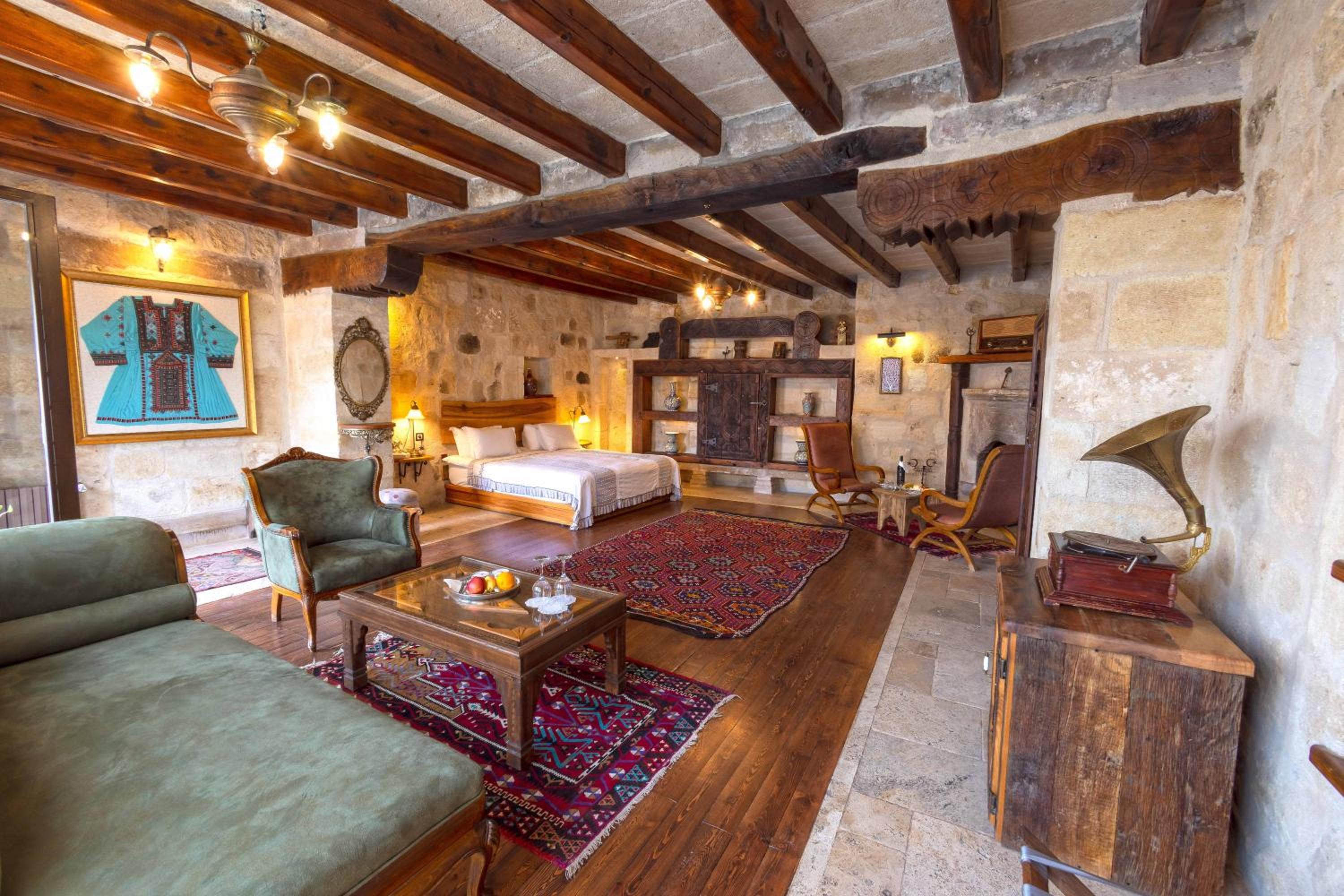 Sultan Cave Suites - Image 38