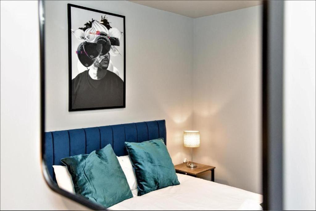 FLASH SALE Brighton City Centre Seafront 1 Bedroom Flat BN112SHP02 view 4