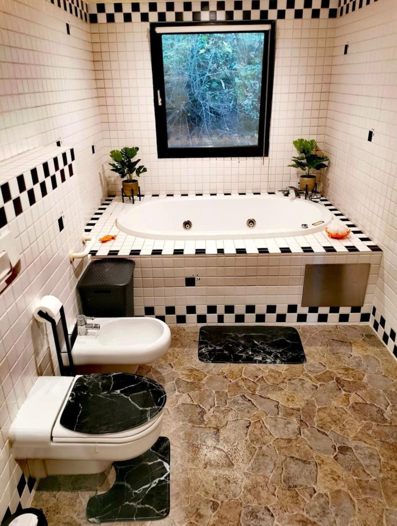 Haushälfte mit Jakuzzi in Frankenberg