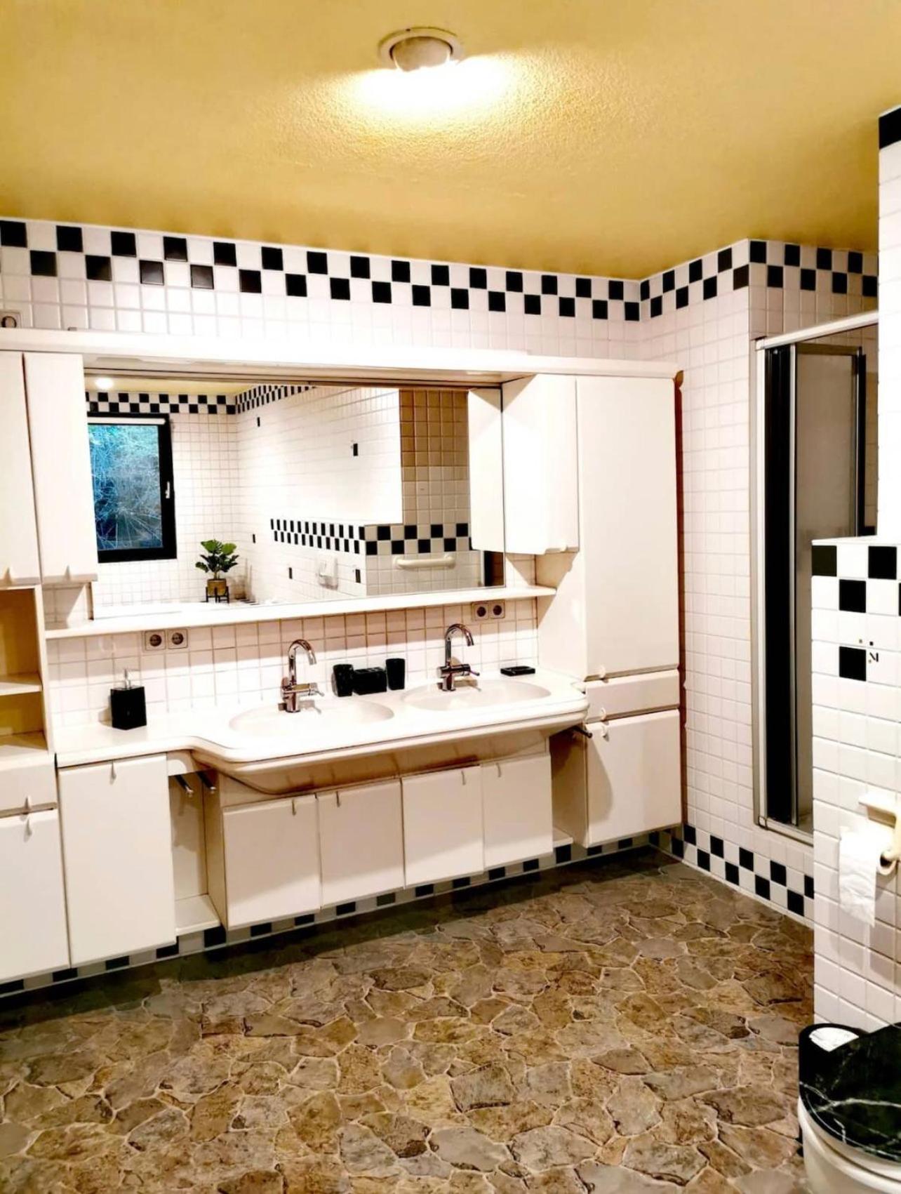 Haushälfte mit Jakuzzi in Frankenberg