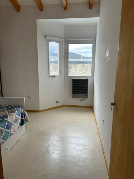 Duplex vista al Canal Beagle